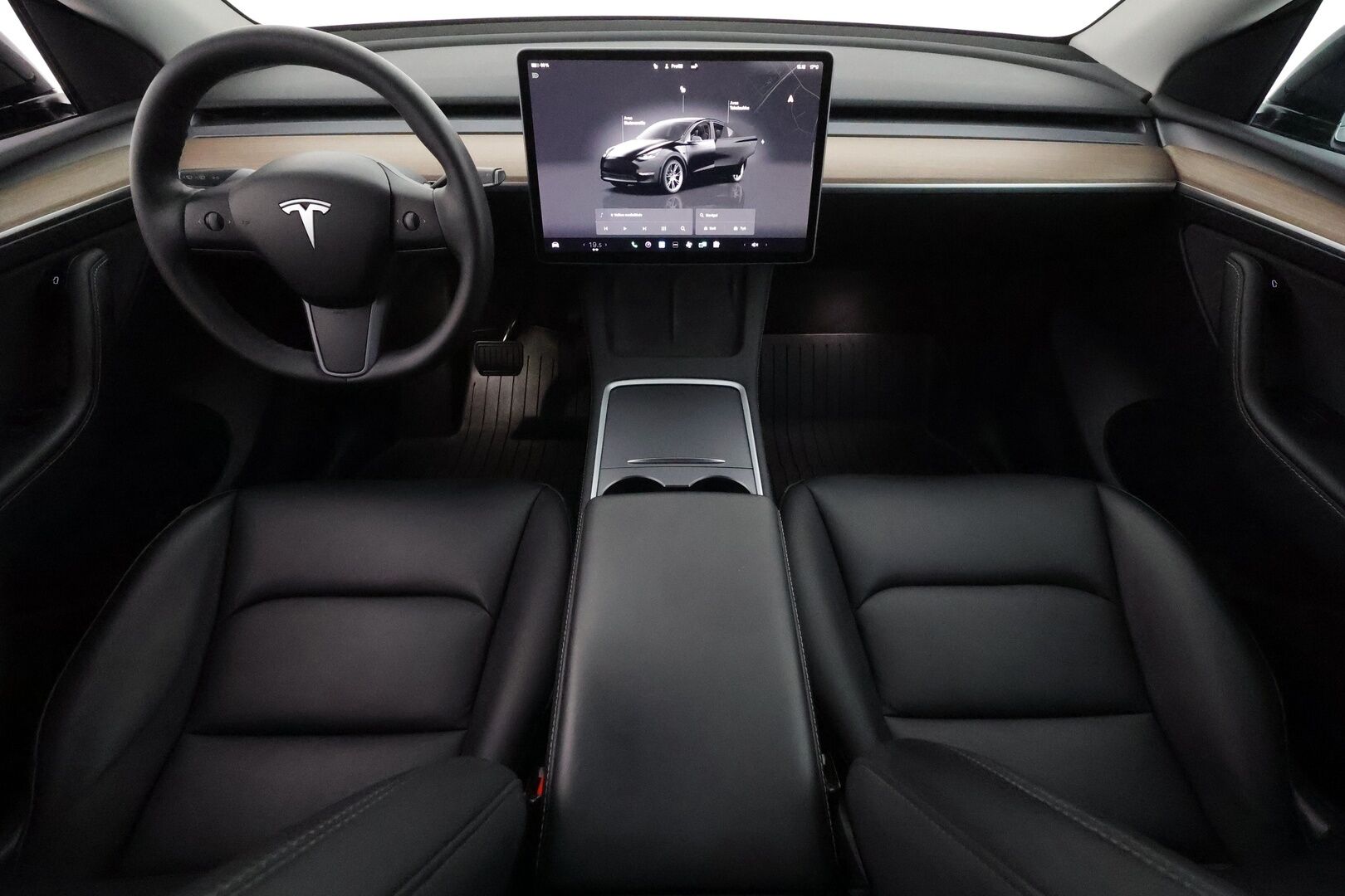 Tesla Model Y 2022 Long Range **FSD / Koukku / Lämpöpumppu / Matrix LED / Lasikatto / Premium Audio / P.kamera** - 3,99 % KORKOTARJOUS TÄHÄN AUTOON - 1-om. Suomi-auto / Kahdet renkaat vanteilla
