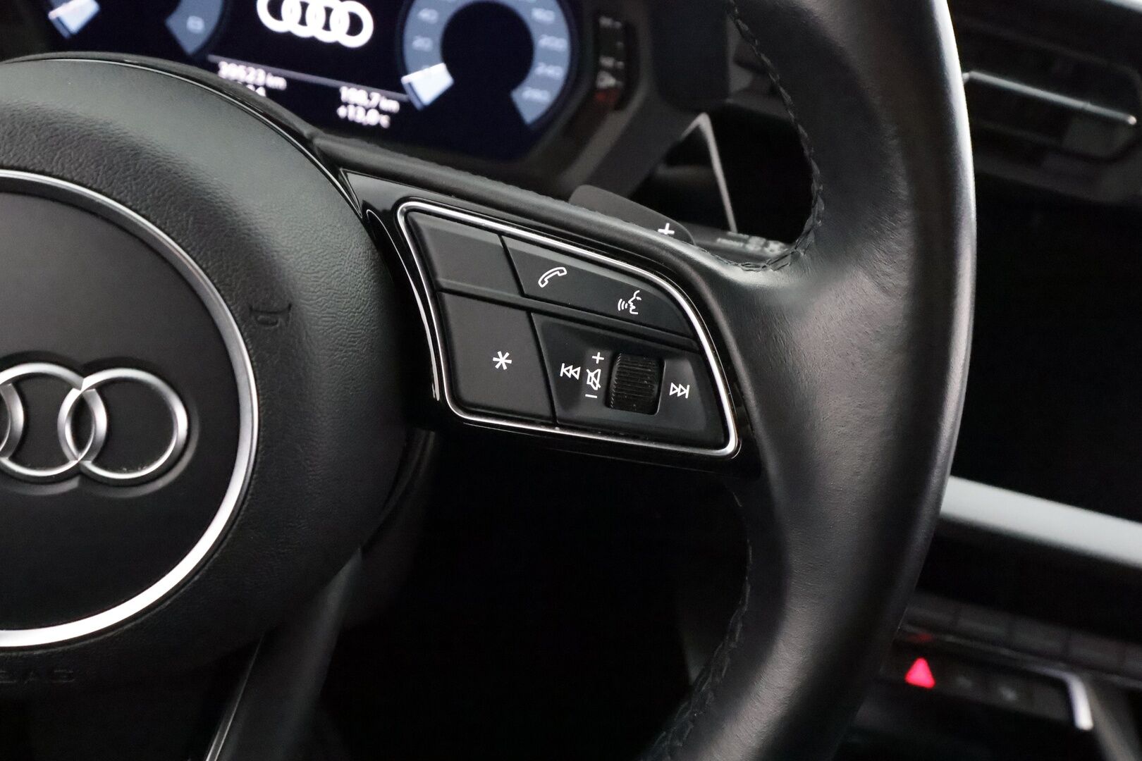 Audi A3 2022 Sportback Business Advanced 40 TFSI 140kW quattro S tronic - | Webasto | ACC | LED | P.Tutkat | Sporttipenkit | Kaistavahti | Digimittaristo | Apple&Android | Merkkihuollot | Kahdet renkaat | Suomi-auto |