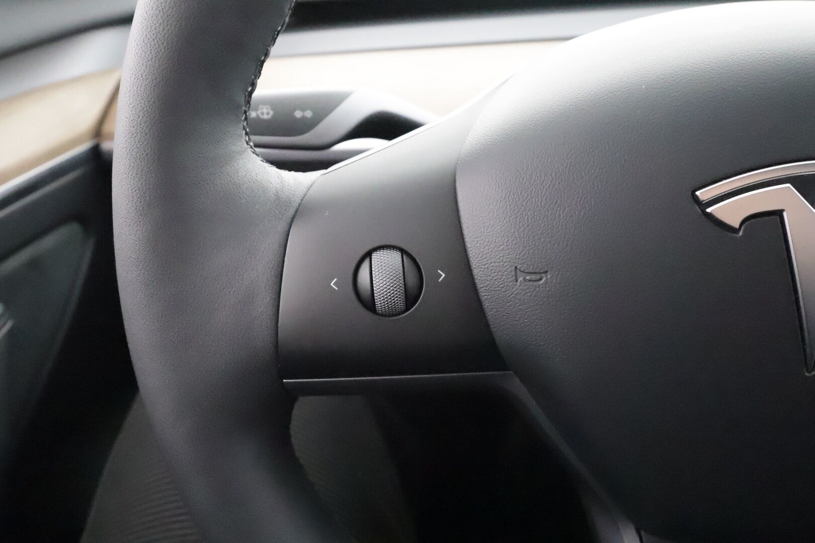 Tesla Model 3 2022 RWD * ILP / ACC / Lasikatto / Premium Speakers / P.Kamera / Matrix-LED / Muistipenkki / Kaistavahti * - Suomi-auto / Akku kuntotarkastettu / 2x Latauskaapelit / Kahdet renkaat aluvanteilla