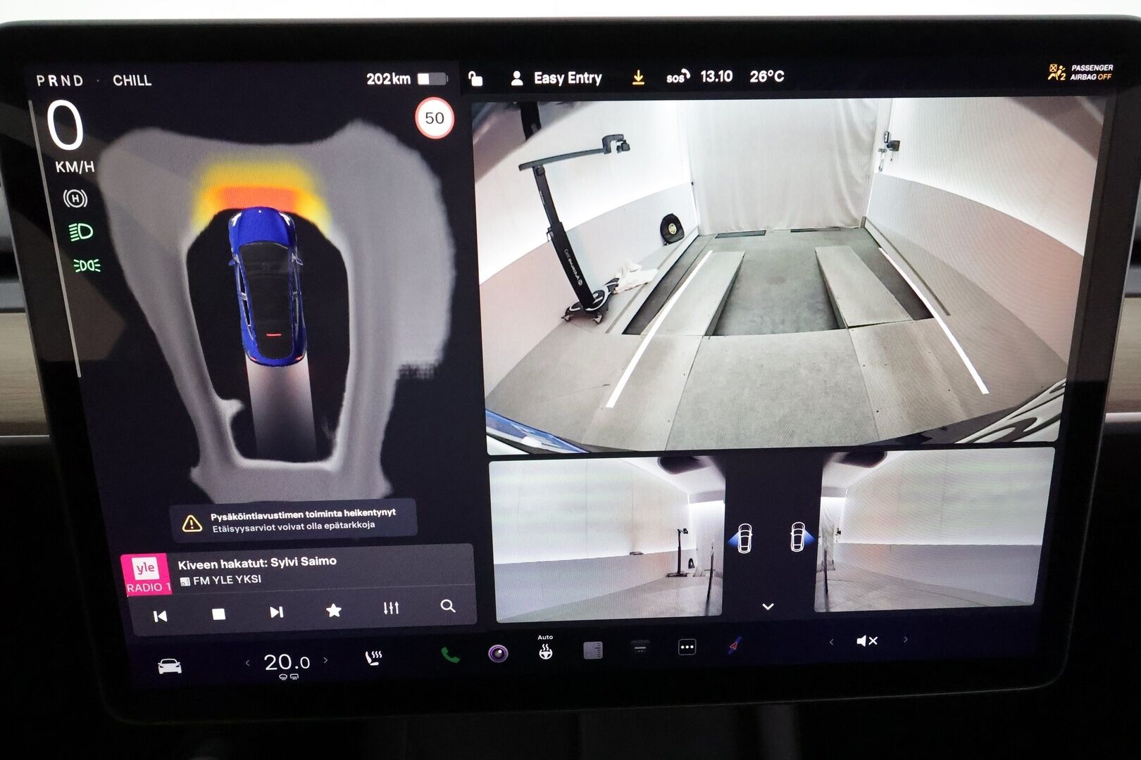 Tesla Model Y 2022 Long Range **Lämpöpumppu / Lasikatto / Matrix-LED / Adapt.Vakkari / P.Kamera / Muistipenkki / Navi / Keyless** - 3,99 % KORKOTARJOUS TÄHÄN AUTOON - 1-om Suomi-auto / 2x Latauskaapelit / Kahdet Renkaat