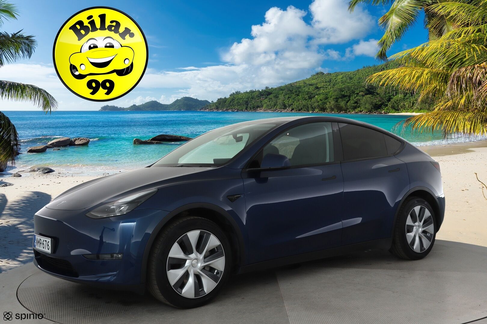 Tesla Model Y 2022 Long Range **Lämpöpumppu / Lasikatto / Matrix-LED / Adapt.Vakkari / P.Kamera / Muistipenkki / Navi / Keyless** - 3,99 % KORKOTARJOUS TÄHÄN AUTOON - 1-om Suomi-auto / 2x Latauskaapelit / Kahdet Renkaat