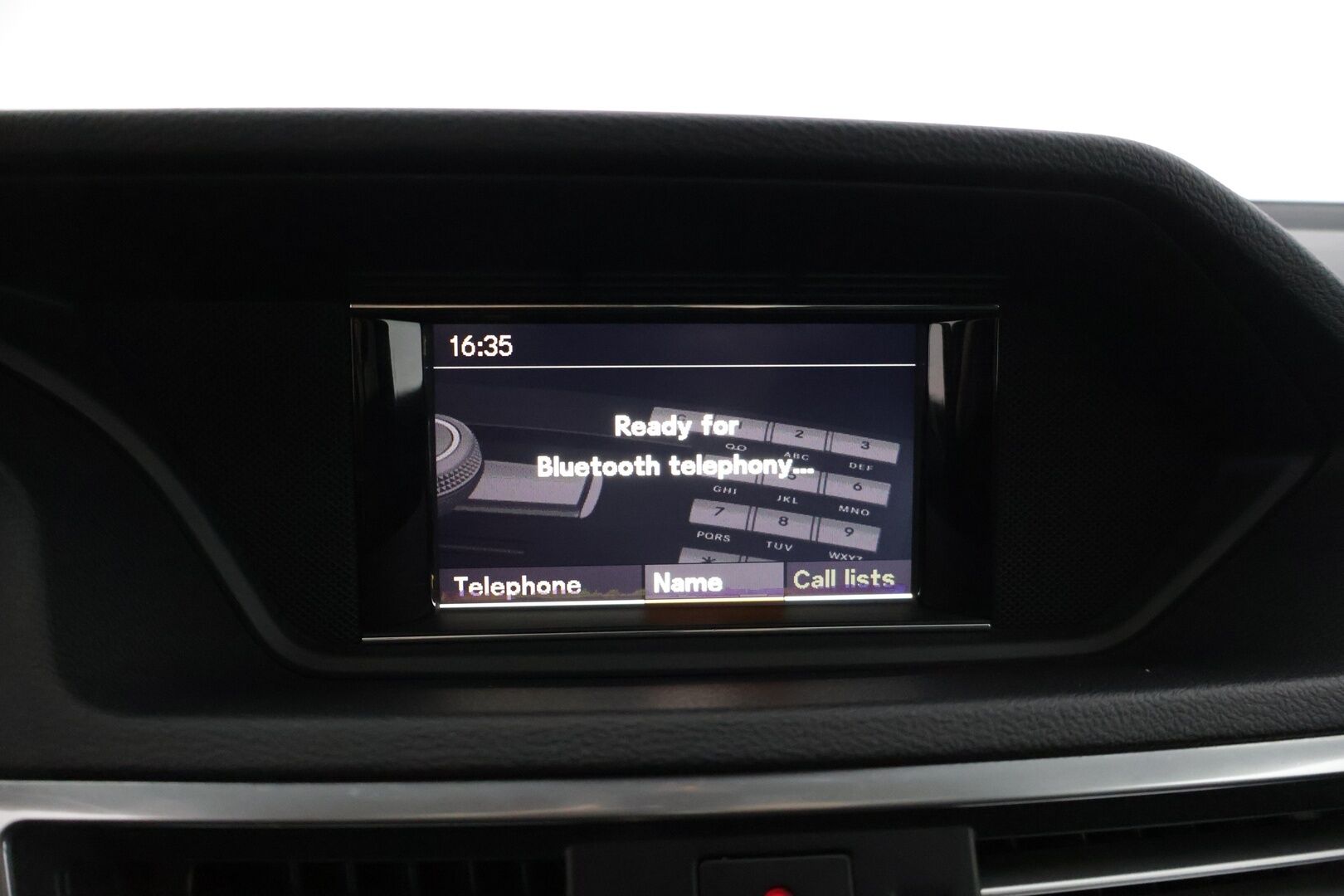 Mercedes-Benz E 2010 200 CGI BE T A Avantgarde * YritysOutlet - Myydään vain yrityksille / Kattoikkuna / Sähkökontti / Nahka-alcantarat / Vakkari * - Tämä auto myydään YritysOutlet -valikoimasta vain yritykselle / Kahdet renkaat alumiinivanteilla! 