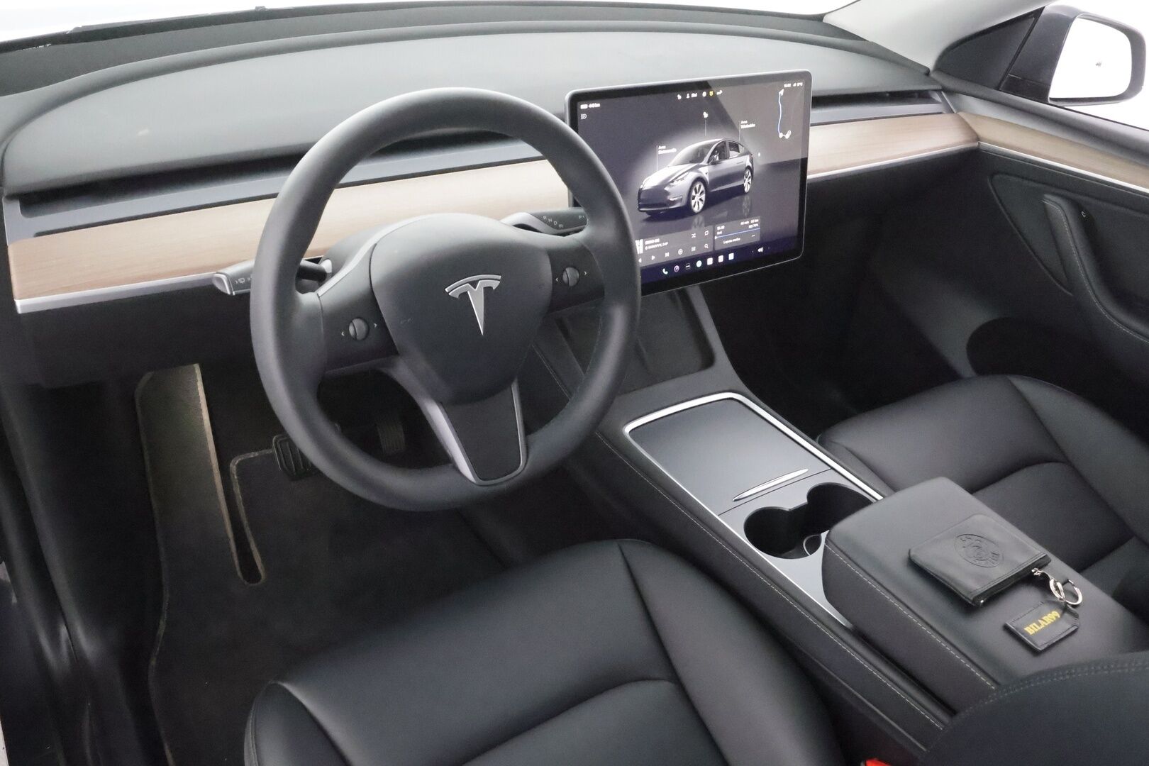 Tesla Model Y 2022 Long Range * ILP / ACC / Lasikatto / Matrix-LED / P.Kamera / Muistipenkki / Premium Audio / Navi / Keyless * - Suomi-auto 