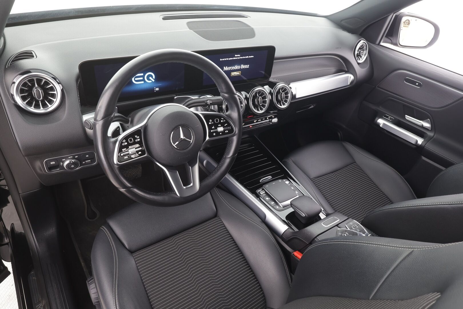 Mercedes-Benz EQB 2022 300 4MATIC Business 7-Paik. - | Distronic+ | DTR+Q | 360° | LED | Navi | Widescreen | Keyless | Ratinlämmitin | Ambient | Apple&Android | 1.Om Suomi-auto | Kahdet renkaat aluvanteilla | Merkkihuollettu | 