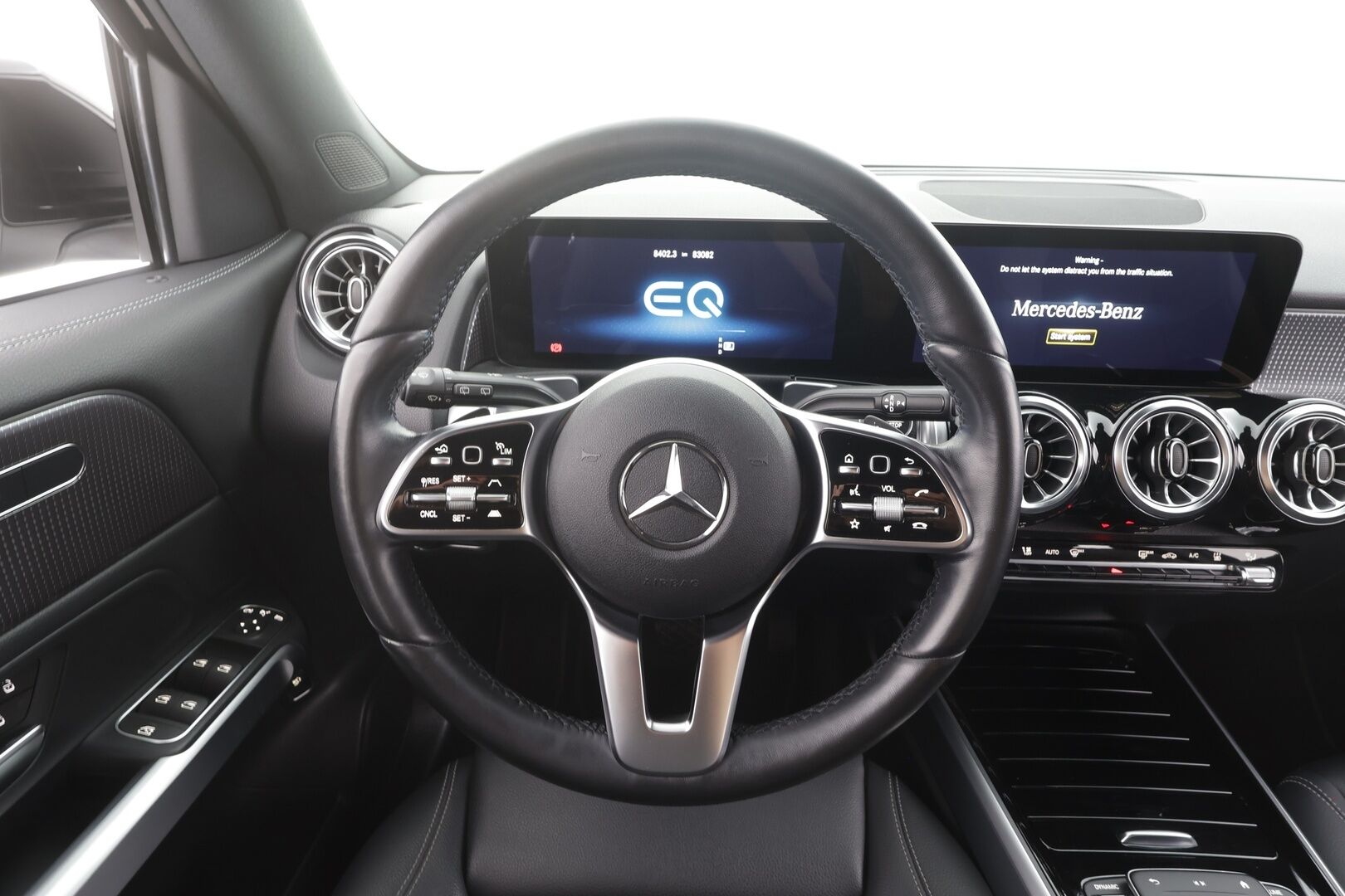 Mercedes-Benz EQB 2022 300 4MATIC Business 7-Paik. - | Distronic+ | DTR+Q | 360° | LED | Navi | Widescreen | Keyless | Ratinlämmitin | Ambient | Apple&Android | 1.Om Suomi-auto | Kahdet renkaat aluvanteilla | Merkkihuollettu | 