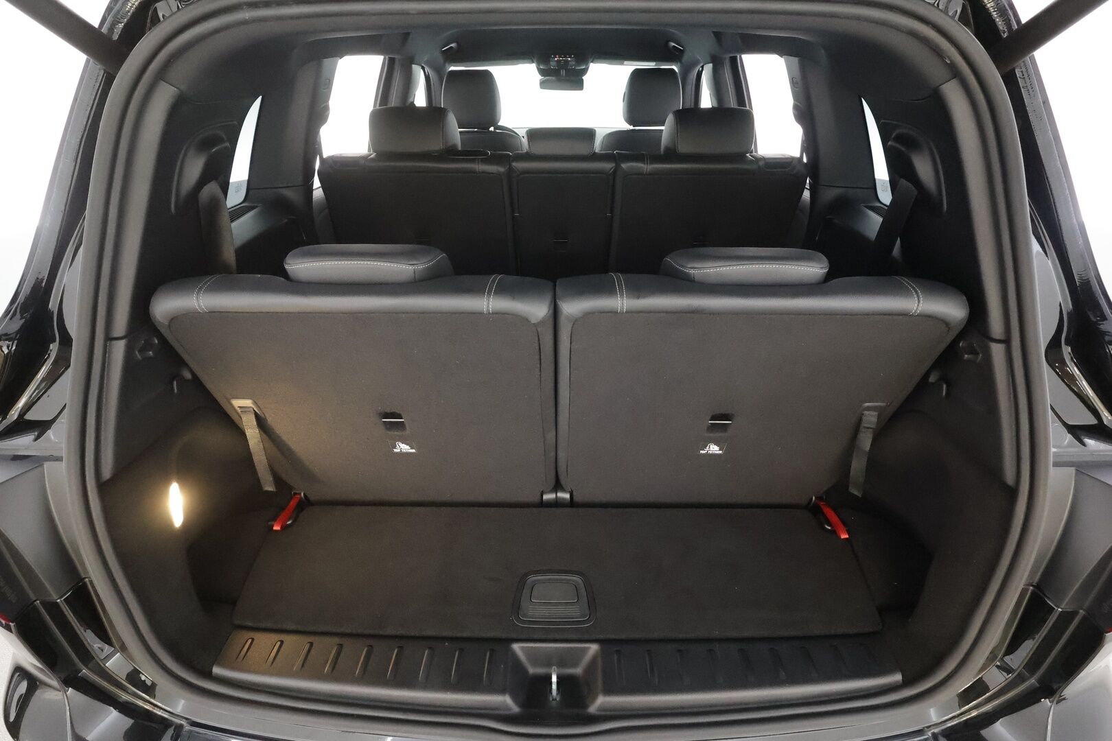 Mercedes-Benz EQB 2022 300 4MATIC Business 7-Paik. - | Distronic+ | DTR+Q | 360° | LED | Navi | Widescreen | Keyless | Ratinlämmitin | Ambient | Apple&Android | 1.Om Suomi-auto | Kahdet renkaat aluvanteilla | Merkkihuollettu | 