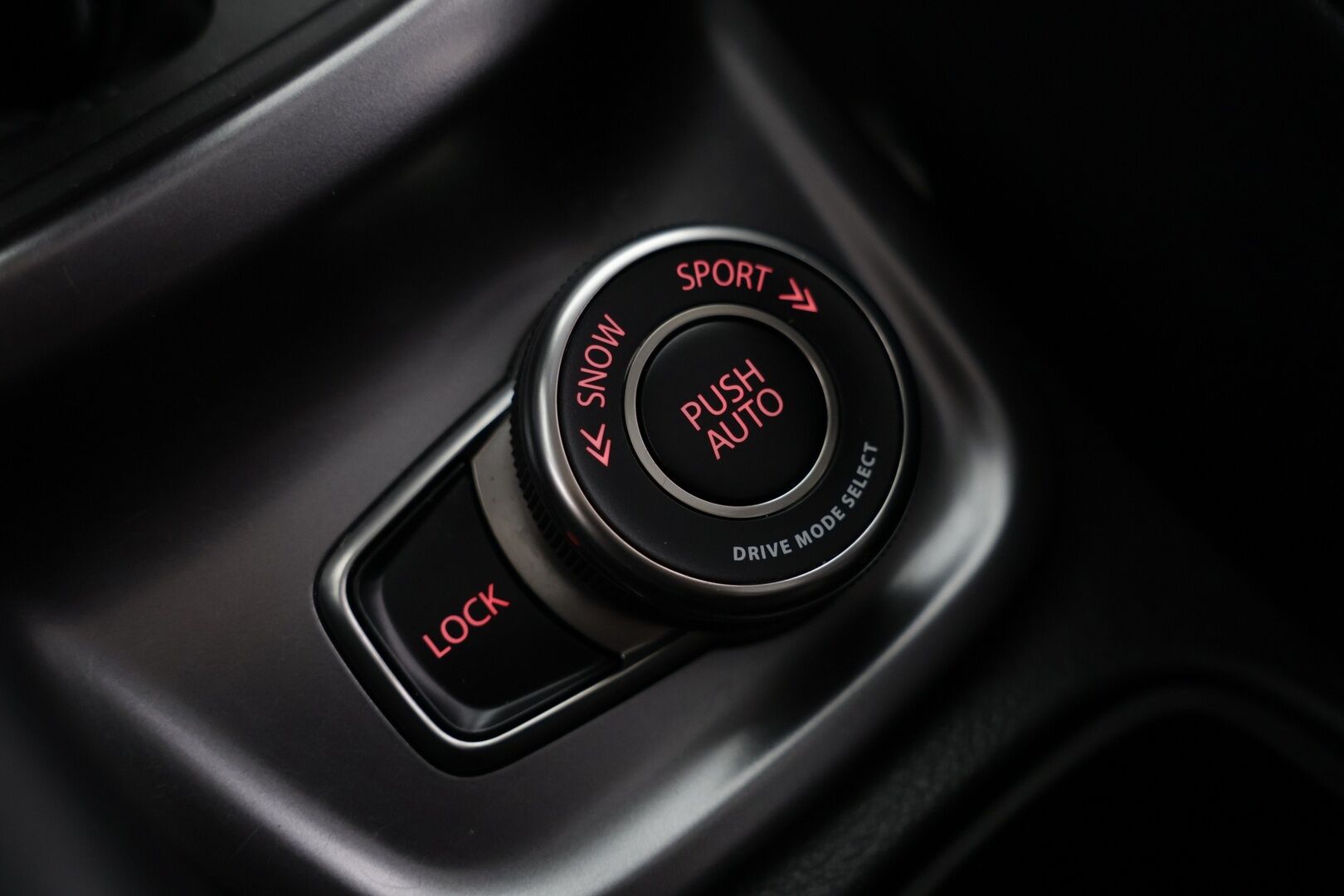 Suzuki Vitara 2023 1,5 HYBRID 4WD GLX+SR 6AGS-aut * ACC / Navi / Panorama / Bluetooth / P. kamera * - 1-om. Suomi-auto / 2 x aluvanteet / Huippu varusteet - HULLUT AVAJAISHULINAT KORKOTARJOUS 3,29 %