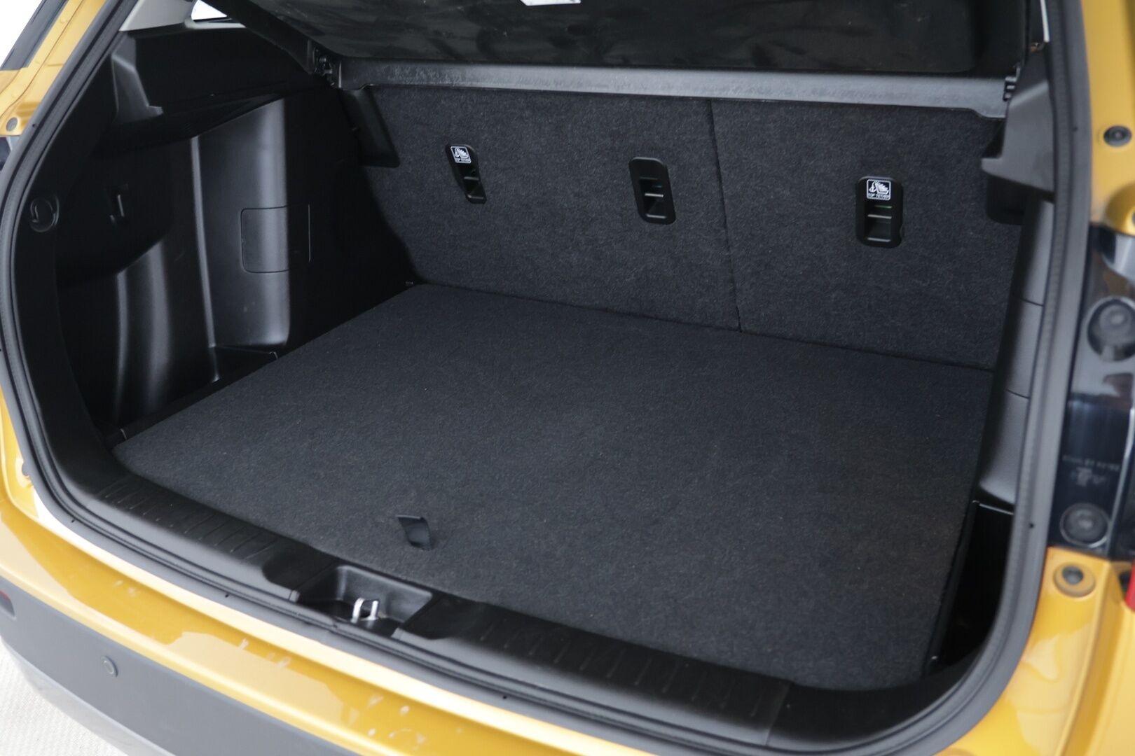 Suzuki Vitara 2023 1,5 HYBRID 4WD GLX+SR 6AGS-aut * ACC / Navi / Panorama / Bluetooth / P. kamera * - 1-om. Suomi-auto / 2 x aluvanteet / Huippu varusteet - HULLUT AVAJAISHULINAT KORKOTARJOUS 3,29 %