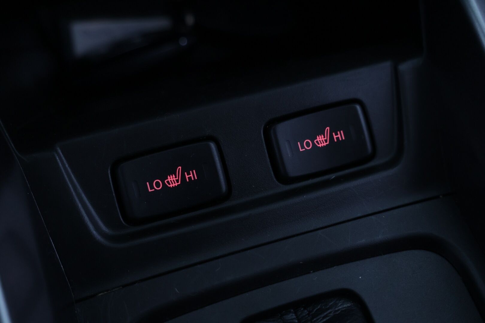 Suzuki Vitara 2023 1,5 HYBRID 4WD GLX+SR 6AGS-aut * ACC / Navi / Panorama / Bluetooth / P. kamera * - 1-om. Suomi-auto / 2 x aluvanteet / Huippu varusteet - HULLUT AVAJAISHULINAT KORKOTARJOUS 3,29 %