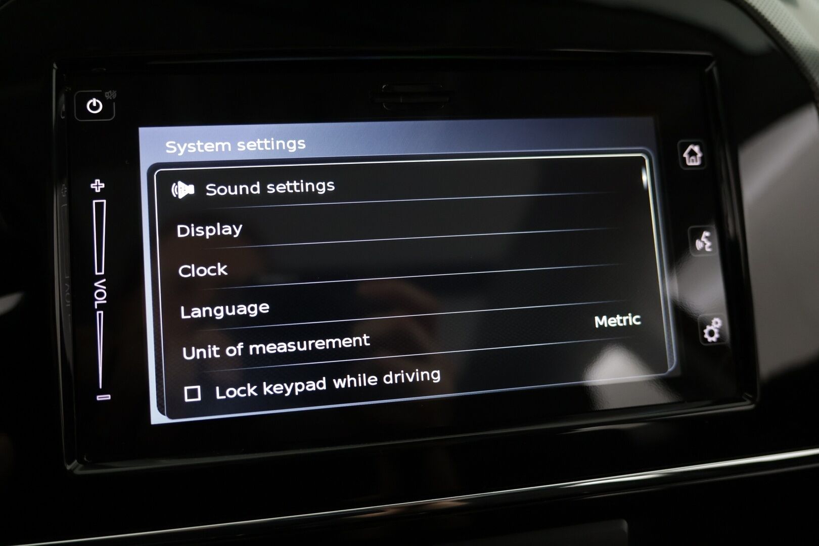 Suzuki Vitara 2023 1,5 HYBRID 4WD GLX+SR 6AGS-aut * ACC / Navi / Panorama / Bluetooth / P. kamera * - 1-om. Suomi-auto / 2 x aluvanteet / Huippu varusteet - HULLUT AVAJAISHULINAT KORKOTARJOUS 3,29 %