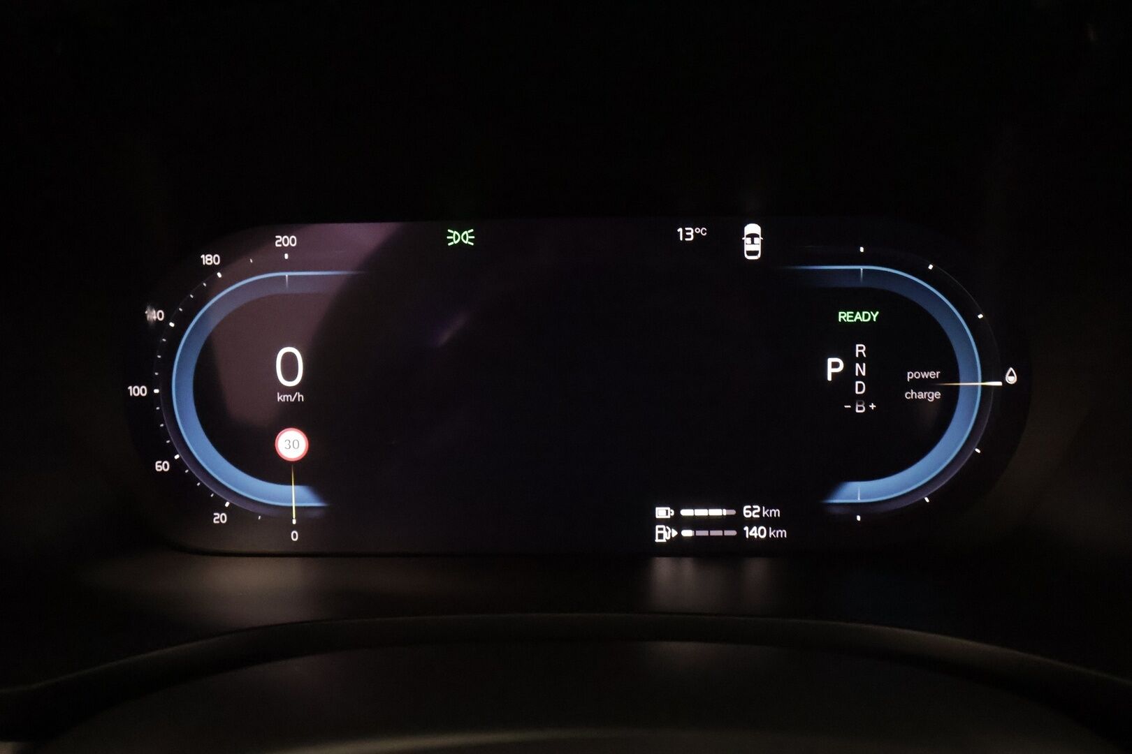 Volvo V60 2023 T6 AWD Long Range Plus Dark aut * Lisälämmitin / Vetokoukku / Adapt.Vakkari / Full LED / 360-Kamera / Sporttinahat Muistilla - 1-om Suomi-auto / Akku kuntotarkastettu / 2x Latauskaapelit / Kahdet renkaat aluvanteilla