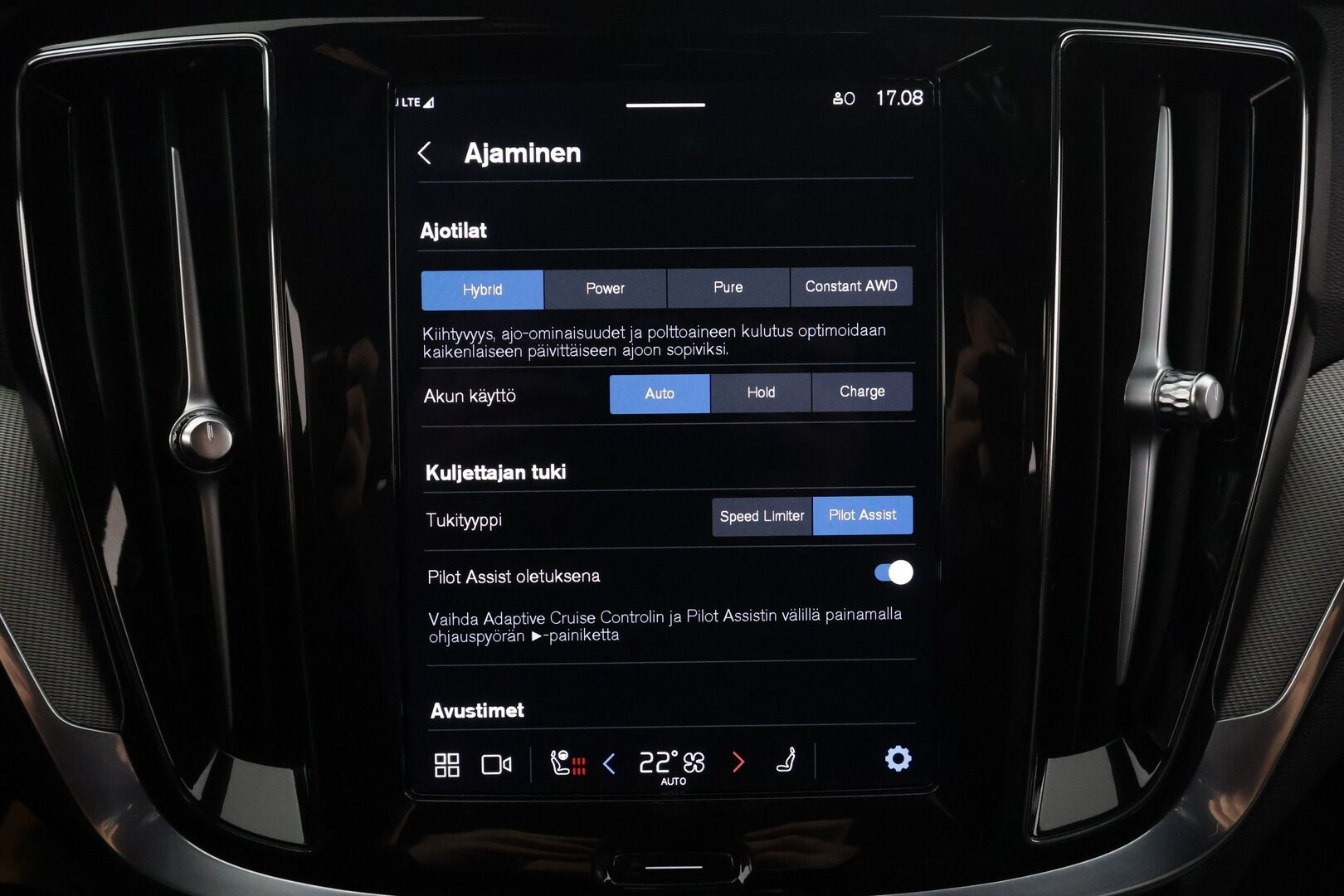 Volvo V60 2023 T6 AWD Long Range Plus Dark aut * Lisälämmitin / Vetokoukku / Adapt.Vakkari / Full LED / 360-Kamera / Sporttinahat Muistilla - 1-om Suomi-auto / Akku kuntotarkastettu / 2x Latauskaapelit / Kahdet renkaat aluvanteilla