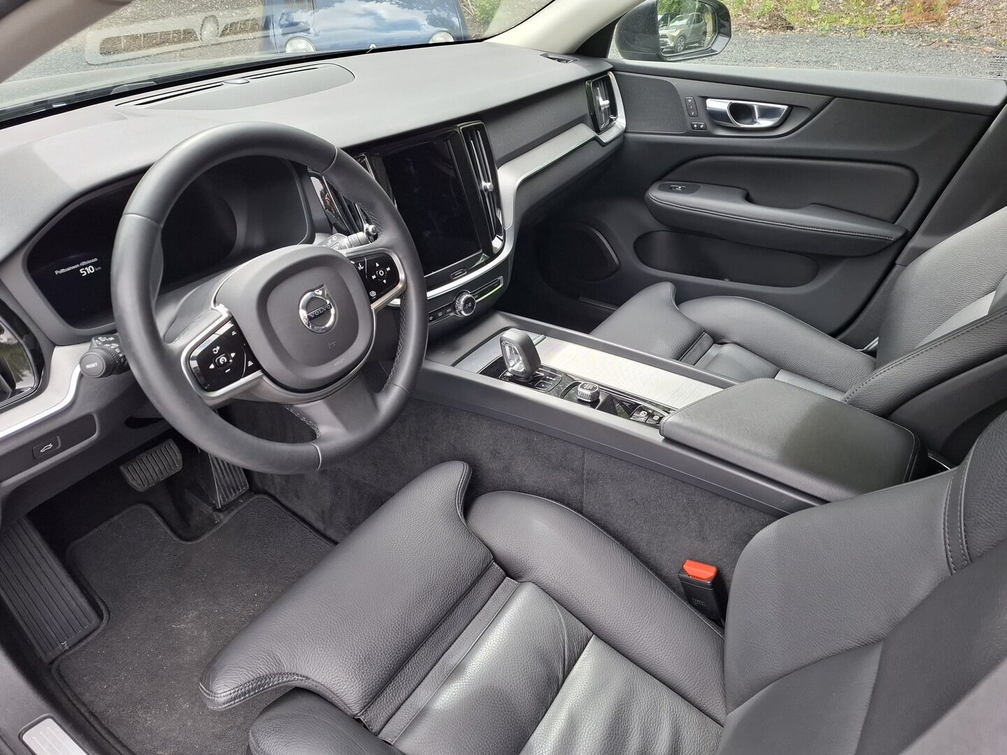 Volvo V60 Cross Country 2022 B4 AWD D-MHEV Business Plus aut **Webasto / Koukku / Adapt.Vakkari / Full-LED / P.kamera / Sporttipenkki Muistilla** - 3,99 % KORKOTARJOUS TÄHÄN AUTOON - 1-om Suomi-auto / Kahdet Renkaat