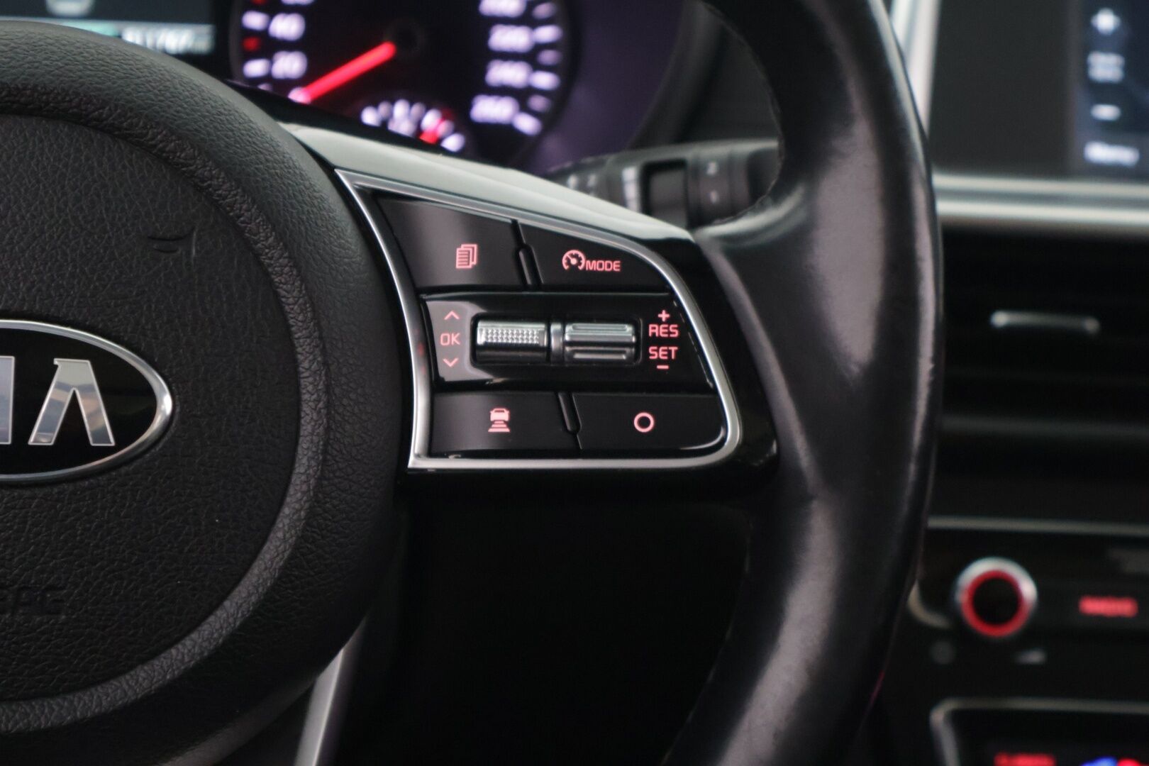 Kia Optima 2019 2,0 GDI PHEV Business Luxury A/T *Myydään vain yrityksille!*