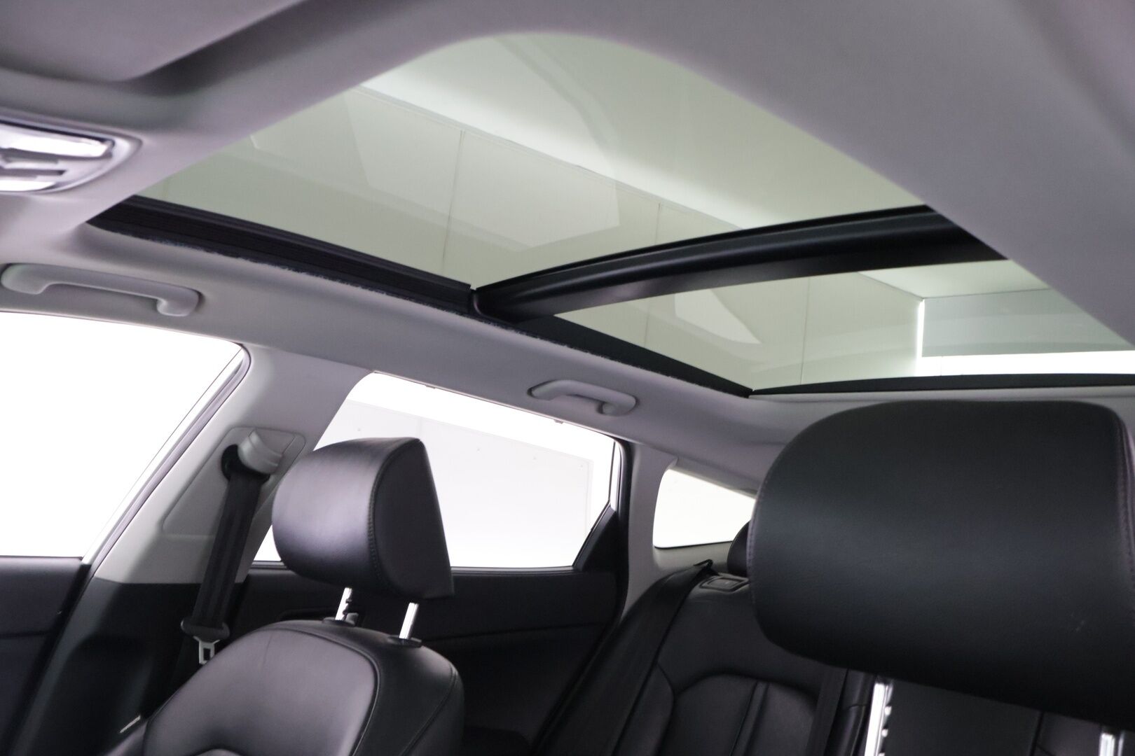 Kia Optima 2019 2,0 GDI PHEV Business Luxury A/T *Myydään vain yrityksille!*