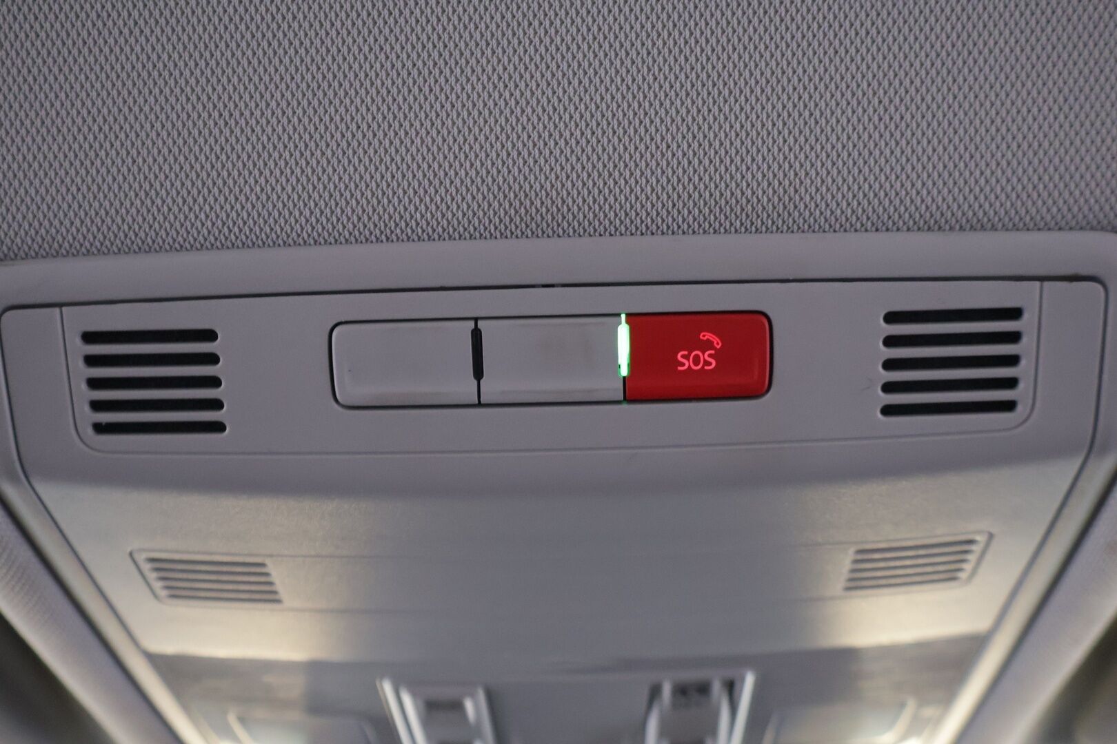 Volkswagen T-Cross 2020 1,0 Style TSI 70 kW ** ACC / BLIS / Kaistavahti / 2.om Suomi-auto / Lohko - Kahdet renkaat / Suomi-auto