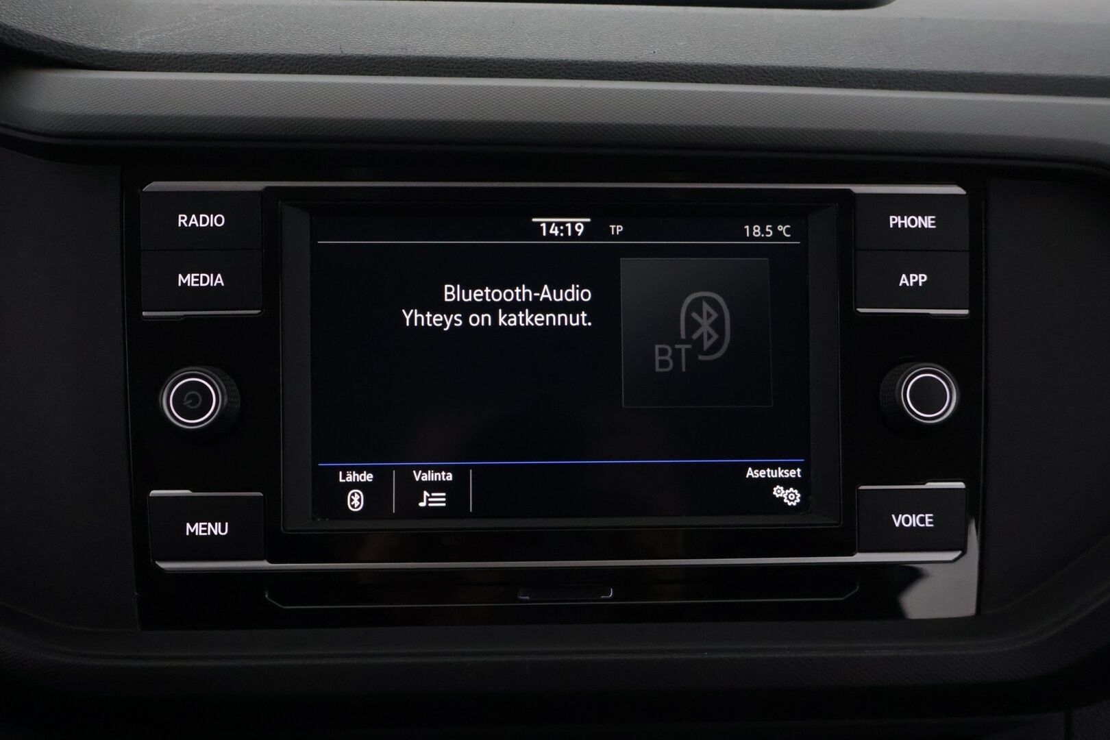 Volkswagen T-Cross 2020 1,0 Style TSI 70 kW - ACC / BLIS / Kaistavahti / 2.om Suomi-auto / Lohko - HULLUT VÄLIPÄIVÄT KORKOTARJOUS 2,49%