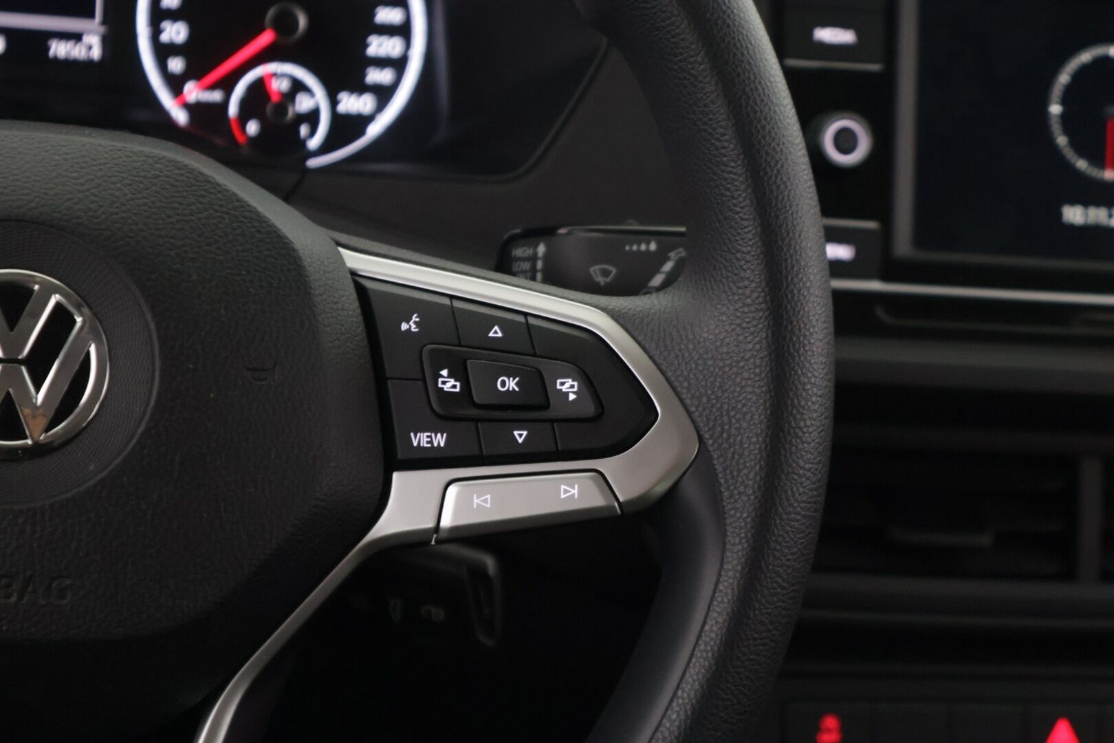 Volkswagen T-Cross 2020 1,0 Style TSI 70 kW ** ACC / BLIS / Kaistavahti / 2.om Suomi-auto / Lohko - Kahdet renkaat / Suomi-auto