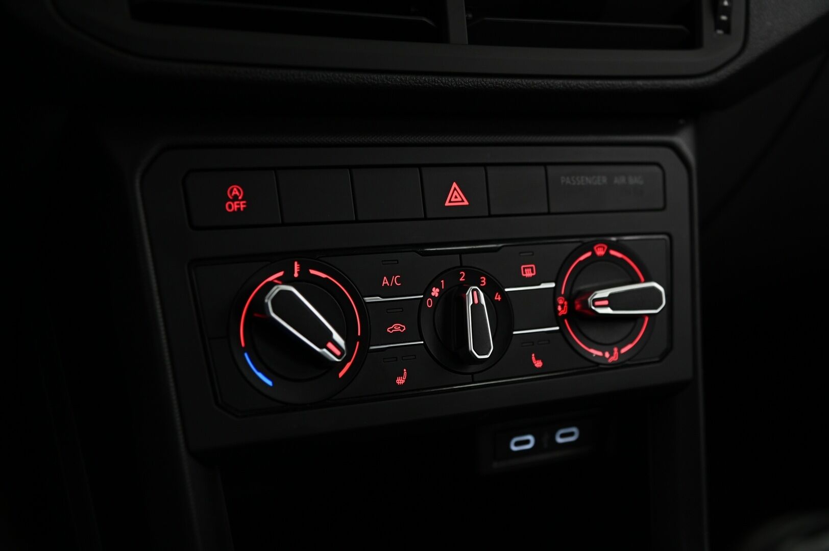 Volkswagen T-Cross 2020 1,0 TSI 70 kW - ACC / BLIS / Kaistavahti / 2.om Suomi-auto / Lohko - Osta nyt, maksa vasta ensi vuonna