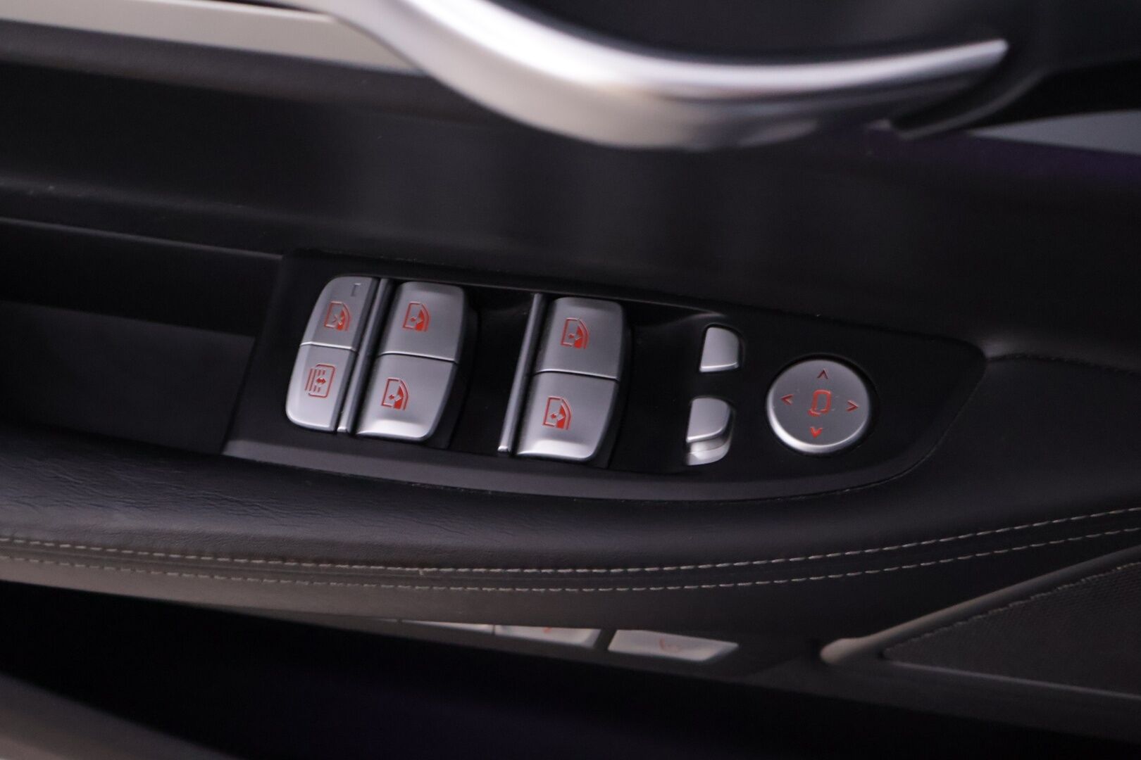 BMW 740 2017 G12 Sedan Le iPerformance A xDrive - YritysOutlet - Myydään vain yrityksille - – Tämä auto myydään YritysOutlet -valikoimasta vain yritykselle / SOH 81,5% - Osta nyt, maksa vasta ensi vuonna