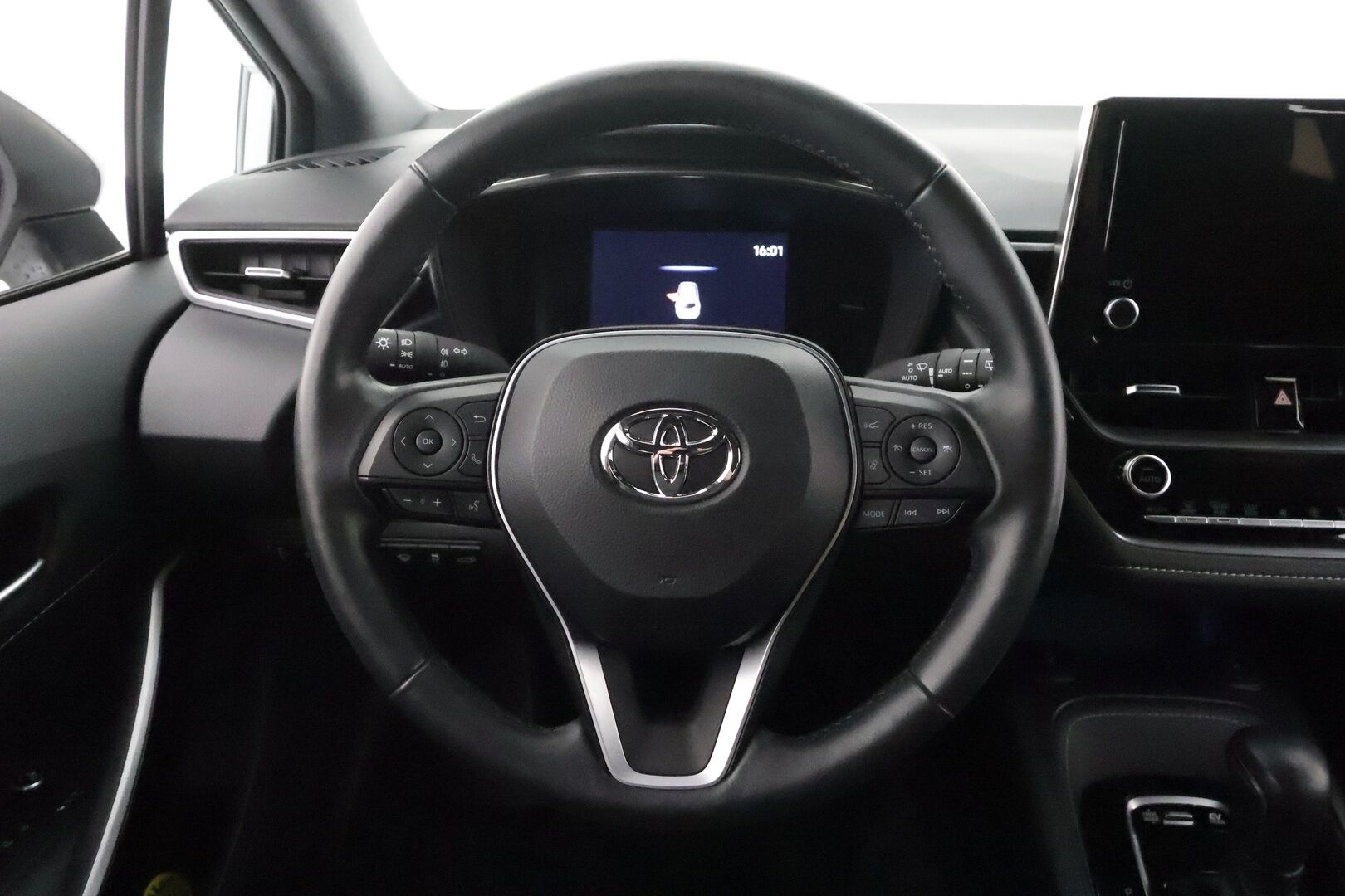 Toyota Corolla 2023 Touring Sports 1,8 Hybrid Prestige Edition **Facelift / Adapt. vakkari / Navi / P.kamera / Apple&Android / LED / Keyless** - Suomi-auto / Merkkihuollettu 
