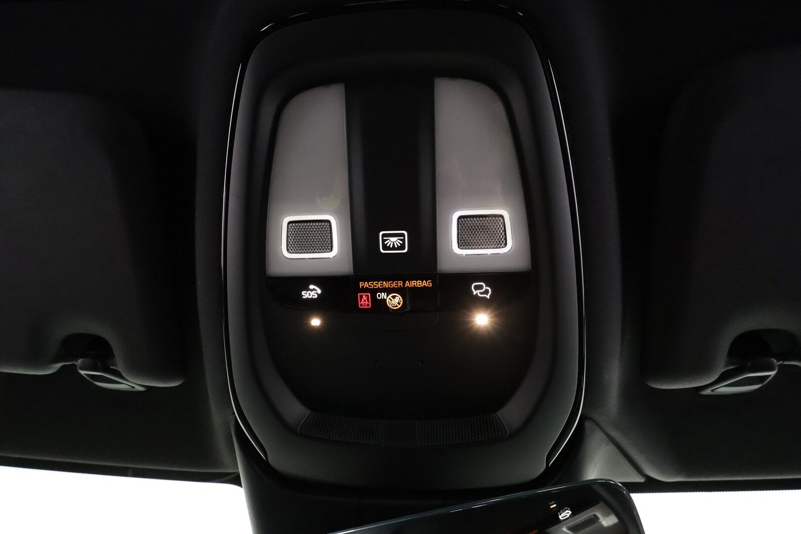 Volvo V60 2023 T8 AWD Long Range High Performance Plus Dark aut * Webasto / ACC / Full-LED / P.kamera / Sportnahat Muistilla / Navi * - 1-om Suomi-auto / Akku kuntotarkastettu / 2x Latauskaapelit / Kahdet renkaat / Merkkihuollettu!