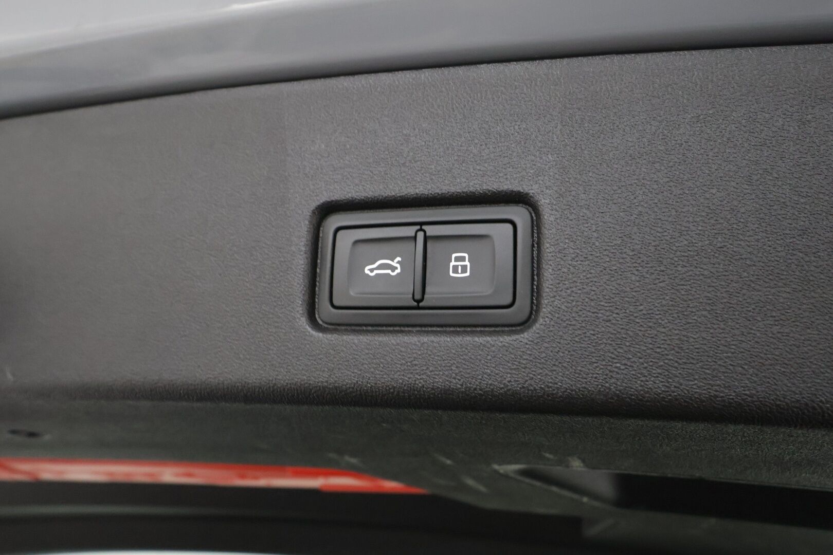 Audi Q4 e-tron 2023 40 e-tron * Sonos / ILP / ACC / Matrix-LED / P.Kamera / Sportpenkit / Navi / Kaistavahti / Keyless * - Suomi-auto / Akku kuntotarkastettu SoH 97,1% / Kahdet renkaat aluvanteilla / Merkkihuollot