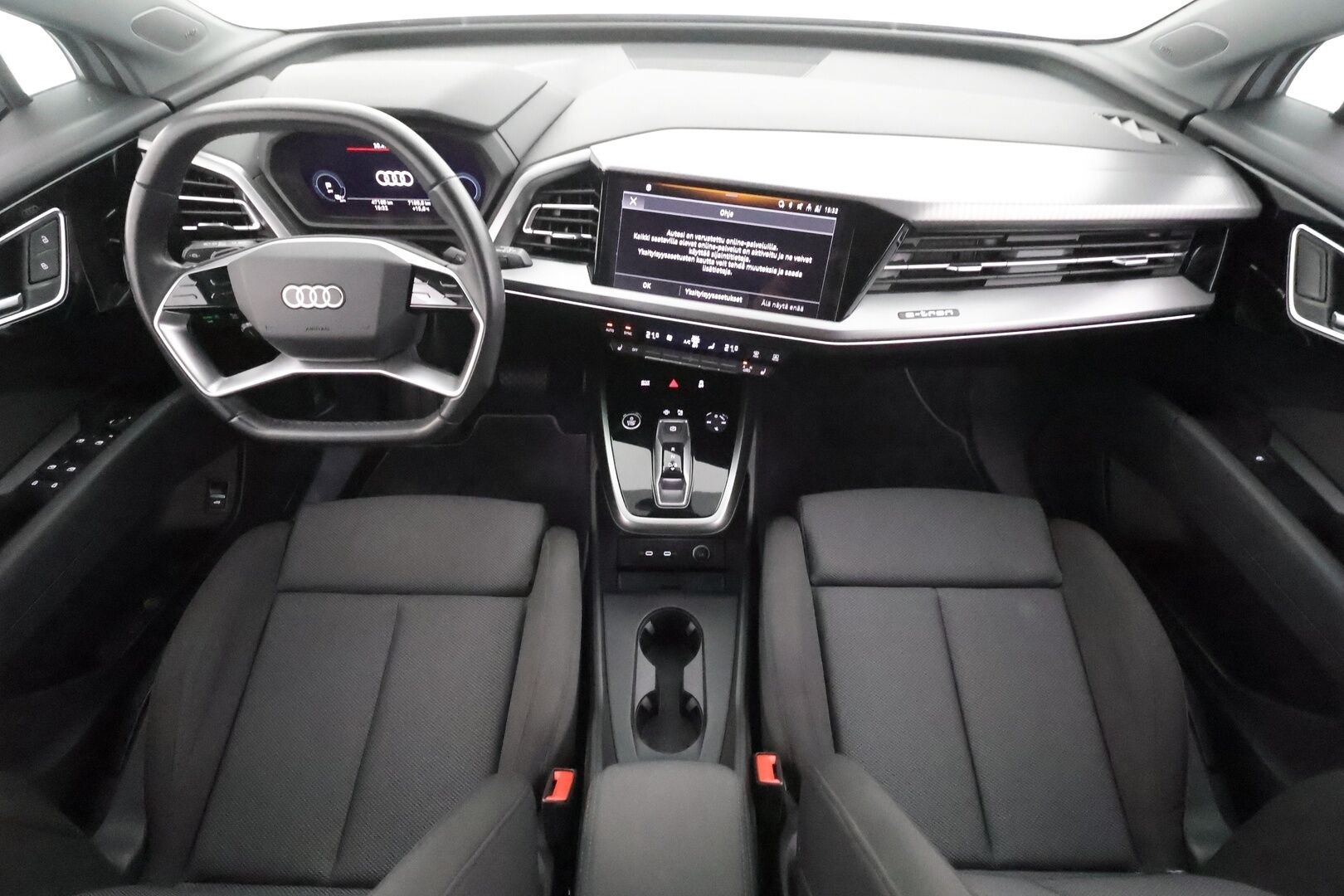 Audi Q4 e-tron 2023 40 e-tron * Sonos / ILP / ACC / Matrix-LED / P.Kamera / Sportpenkit / Navi / Kaistavahti / Keyless * - Suomi-auto / Akku kuntotarkastettu SoH 97,1% / Kahdet renkaat aluvanteilla / Merkkihuollot