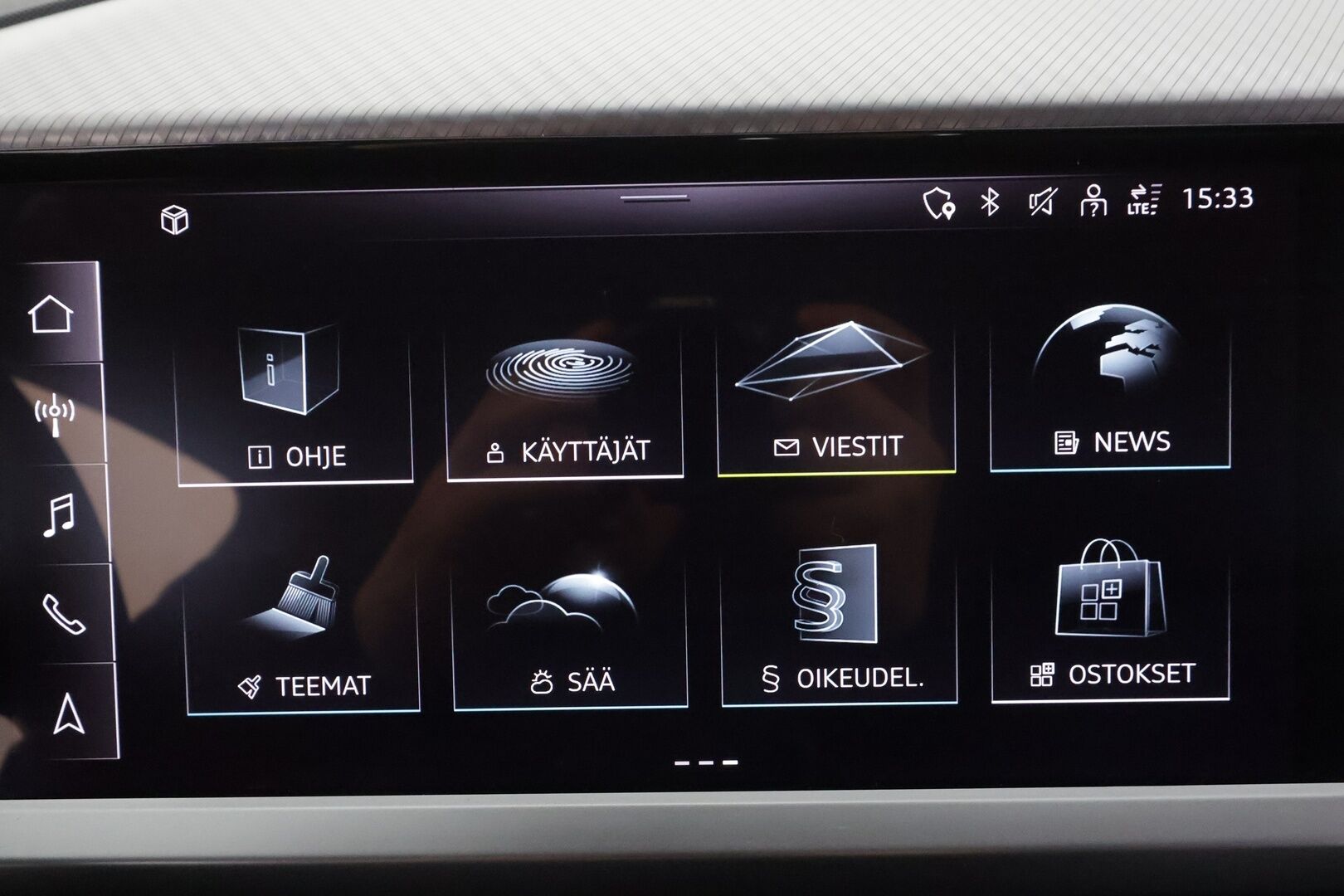 Audi Q4 e-tron 2023 40 e-tron * Sonos / ILP / ACC / Matrix-LED / P.Kamera / Sportpenkit / Navi / Kaistavahti / Keyless * - Suomi-auto / Akku kuntotarkastettu SoH 97,1% / Kahdet renkaat aluvanteilla / Merkkihuollot