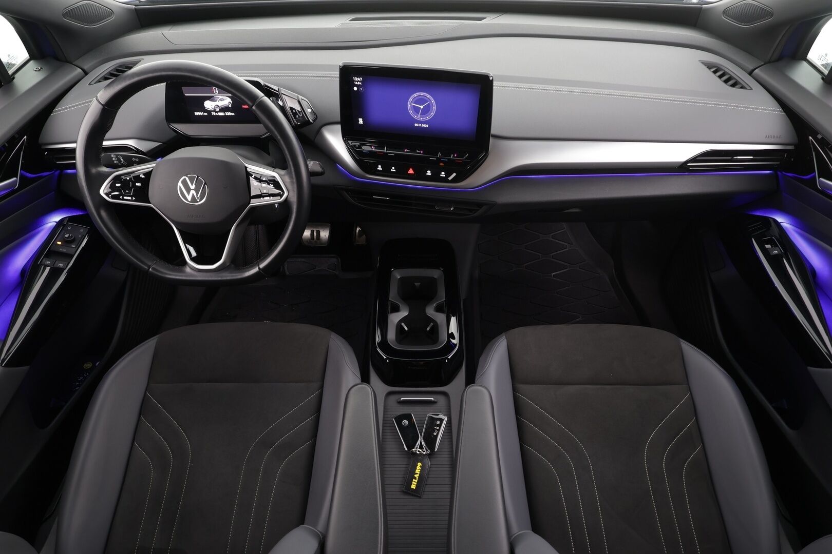 Volkswagen ID.4 2023 Pro Performance 150 kW, akku 77 kWh * ACC / ILP / P.kamera / Koukku / LED / Navi / KeylessGo * - Suomi-auto / Kahdet renkaat aluvanteilla / Merkkihuollettu