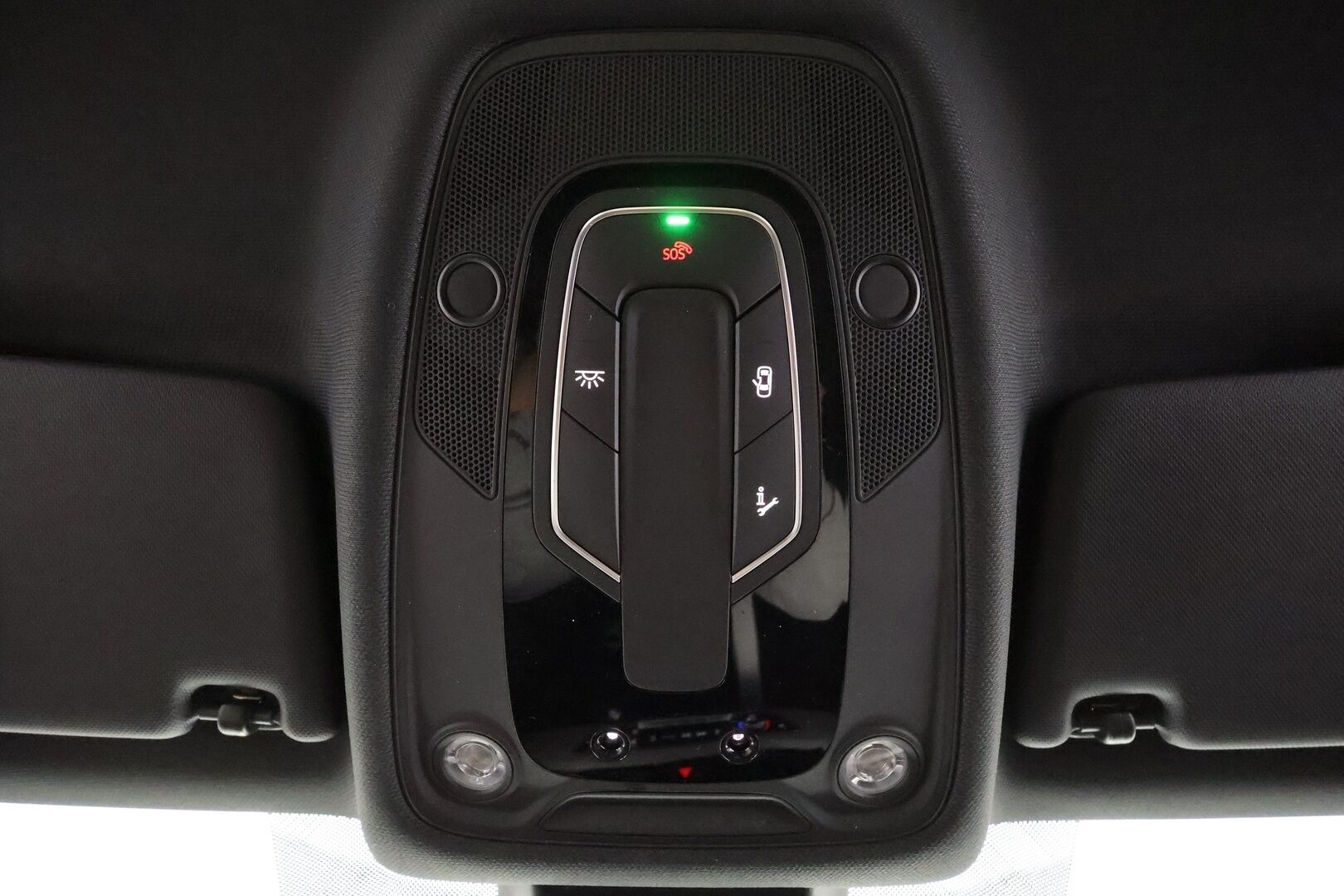 Audi A4 2023 Avant Progress Plus 40 TFSI 150 kW MHEV quattro S tronic * ACC / Matrix LED / P.kamera / Webasto / Koukku * - KeylessGo / Digimittaristo / Sporttipenkit / 1.Om Suomi-auto / Kahdet renkaat aluvanteilla / Merkkihuollettu