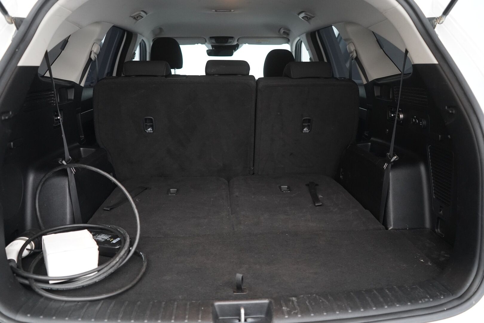 Kia SORENTO 2021 1.6 T-GDI Plug-in Hybrid AWD Business AT 7P *ACC / Peruutuskamera / Lane Assist / App Connect * - SoH 97.4% / Merkkihuollettu / Viimeisin huolto 109tkm - HULLUT BLACKWEEK JATKOT - KORKOTARJOUS 2,49%