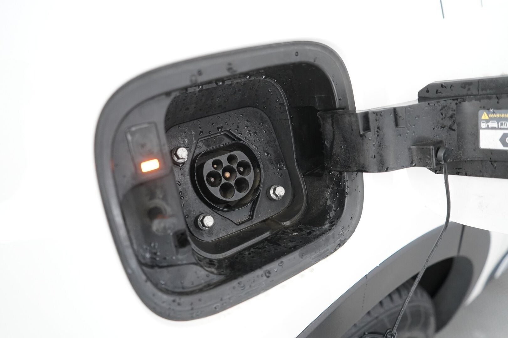 Kia SORENTO 2021 1.6 T-GDI Plug-in Hybrid AWD Business AT 7P *ACC / Peruutuskamera / Lane Assist / App Connect * - SoH 97.4% / Merkkihuollettu / Viimeisin huolto 109tkm - HULLUT BLACKWEEK JATKOT - KORKOTARJOUS 2,49%