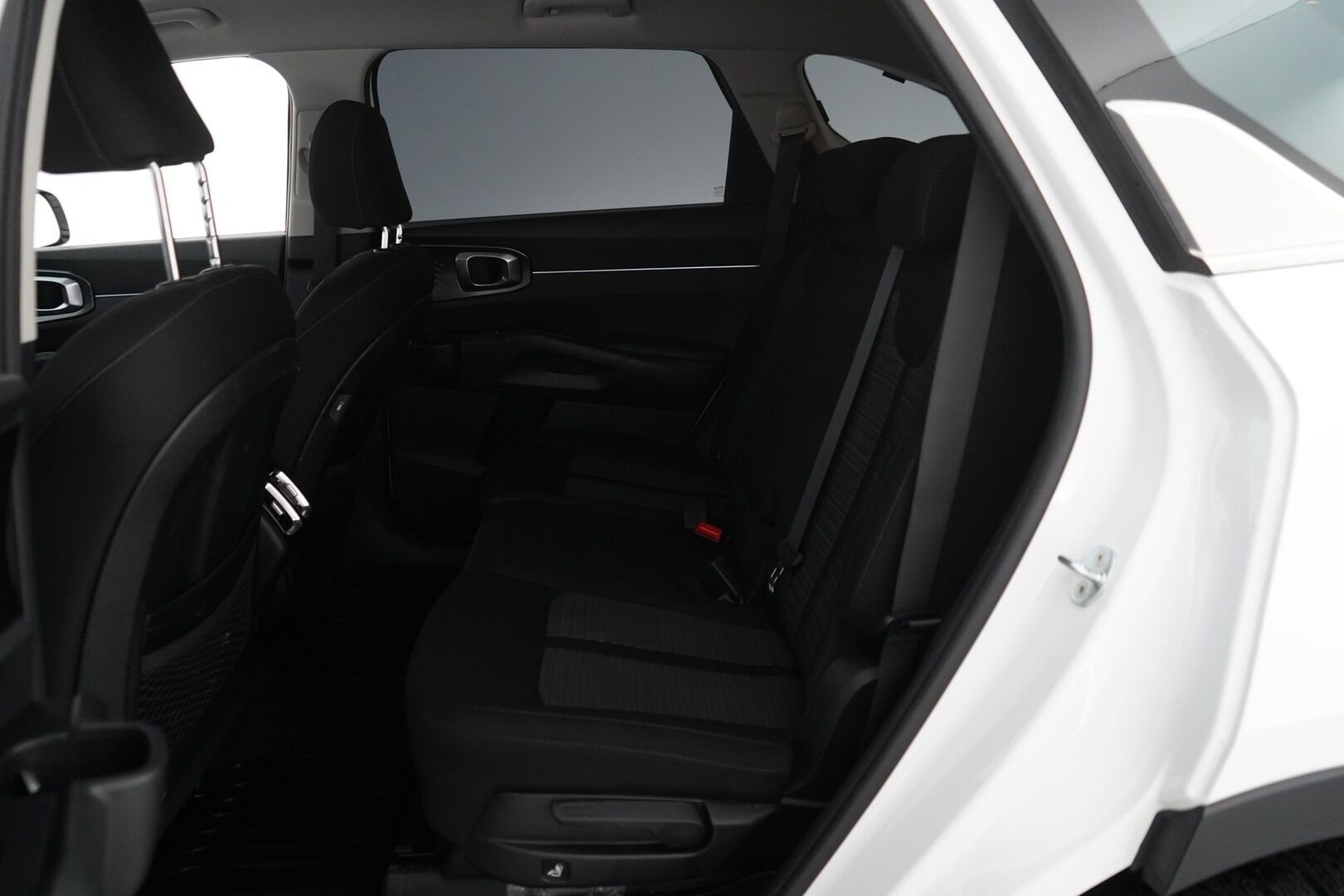 Kia SORENTO 2021 1.6 T-GDI Plug-in Hybrid AWD Business AT 7P *ACC / Peruutuskamera / Lane Assist / App Connect * - SoH 97.4% / Merkkihuollettu / Viimeisin huolto 109tkm - HULLUT BLACKWEEK JATKOT - KORKOTARJOUS 2,49%