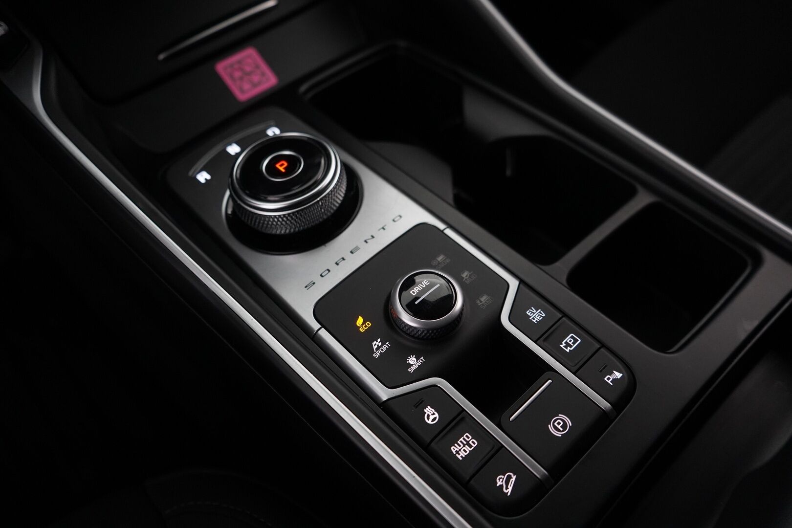 Kia SORENTO 2021 1.6 T-GDI Plug-in Hybrid AWD Business AT 7P *ACC / Peruutuskamera / Lane Assist / App Connect * - SoH 97.4% / Merkkihuollettu / Viimeisin huolto 109tkm - HULLUT BLACKWEEK JATKOT - KORKOTARJOUS 2,49%