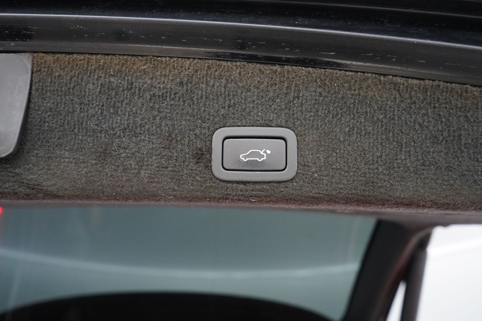 Volvo XC60 2014 D4 AWD Summum Polestar Aut. - Polestar | Nahat | VOC | Koukku | Kahdet OEM vanteet | Polestar-ohjelma tehtaalta | Särmä huoltohistoria | Viimeisin huolto 234tkm