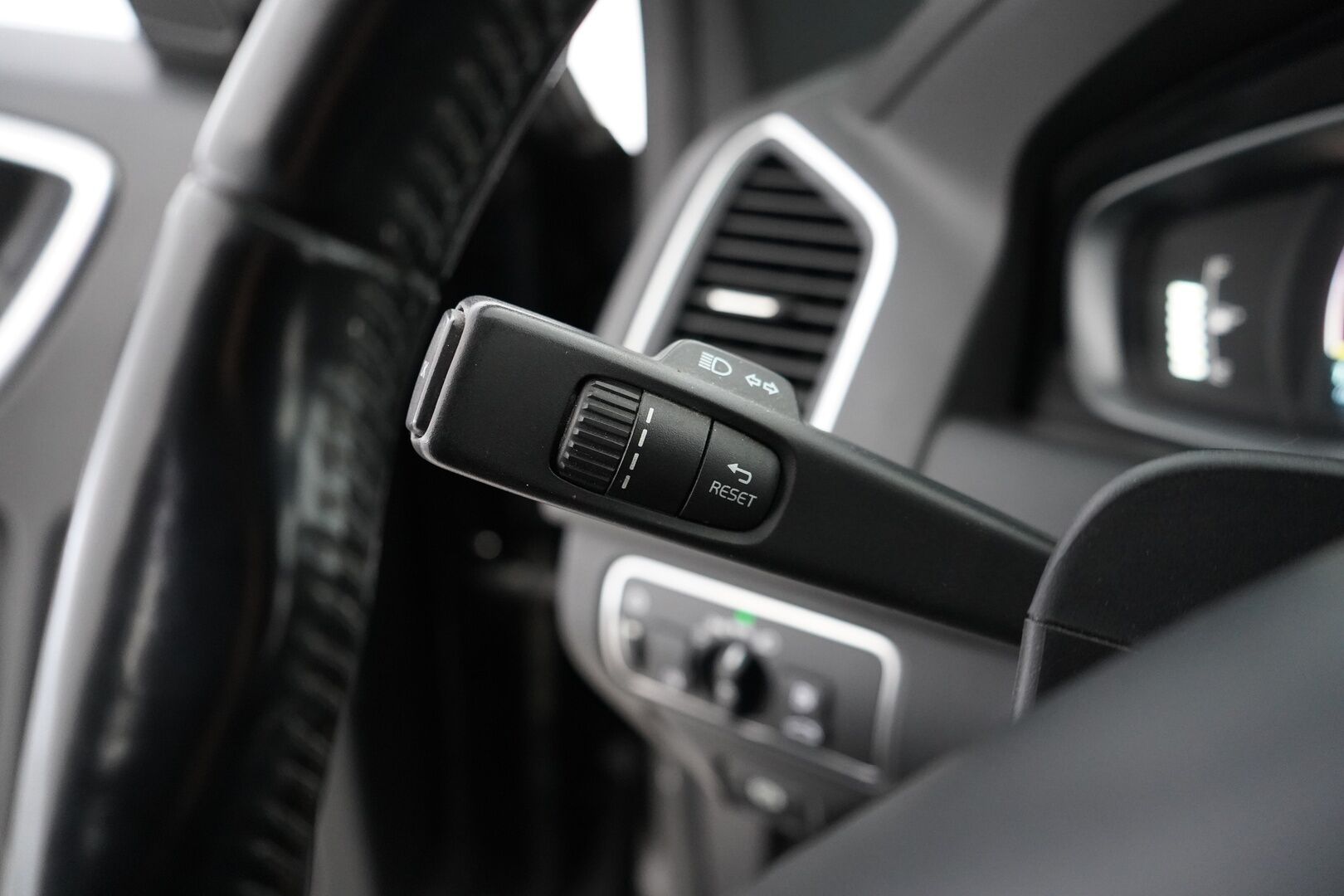 Volvo XC60 2014 D4 AWD Summum Polestar Aut. - Polestar | Nahat | VOC | Koukku | Kahdet OEM vanteet | Polestar-ohjelma tehtaalta | Särmä huoltohistoria | Viimeisin huolto 234tkm