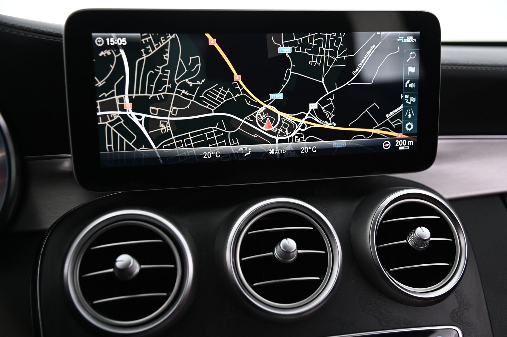 Mercedes-Benz C 2019 C 220 d 4MATIC Amg *Panorama / Distronic / Burmester / 360-kamera / Webasto / HUD / Muistinahat* - 3,99 % KORKOTARJOUS TÄHÄN AUTOON - *Todella kovilla varusteilla! / 2x Vanteet ja renkaat / Hyvä huoltohistoria!