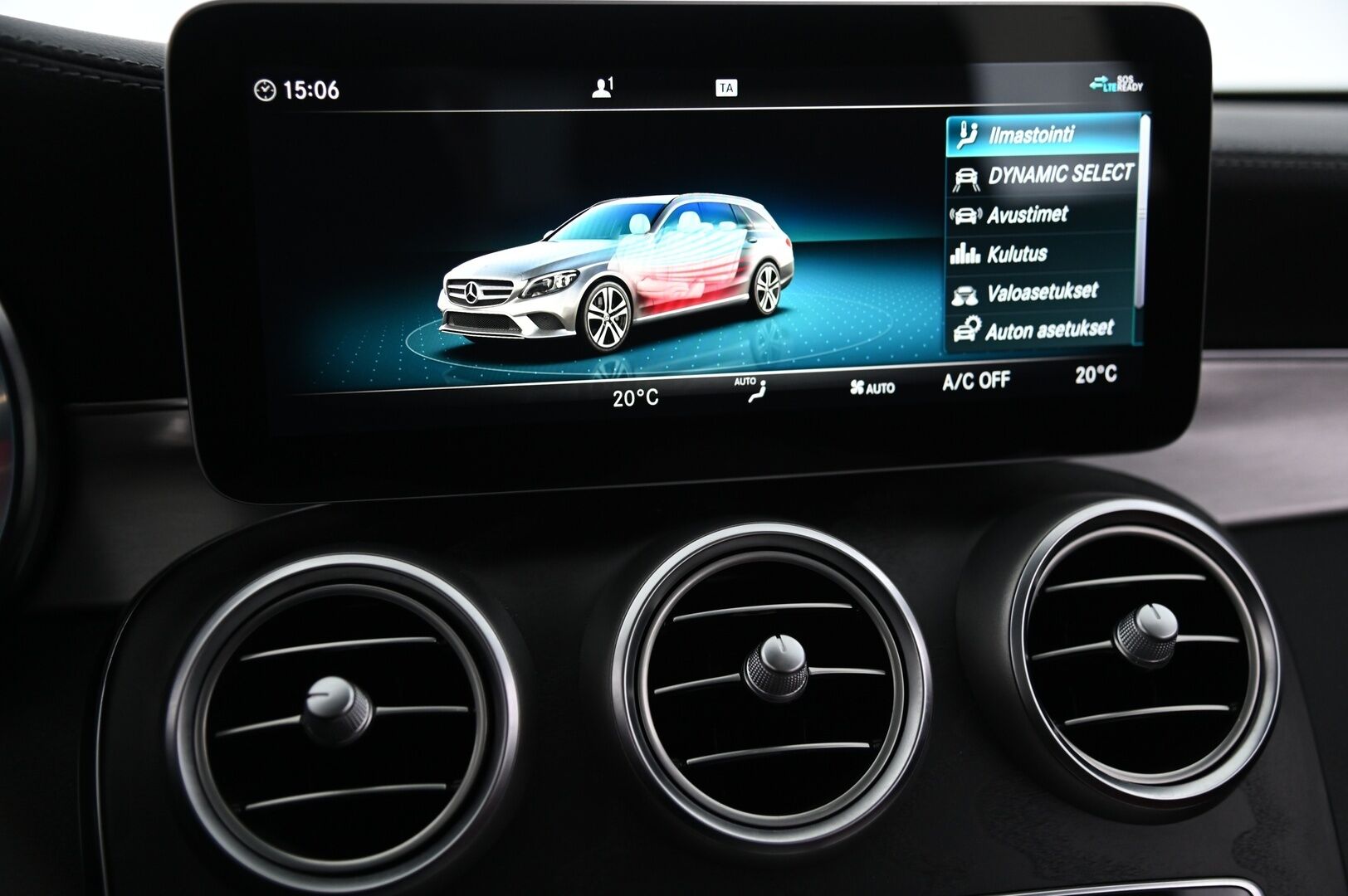 Mercedes-Benz C 2019 C 220 d 4MATIC Amg *Panorama / Distronic / Burmester / 360-kamera / Webasto / HUD / Muistinahat* - 3,99 % KORKOTARJOUS TÄHÄN AUTOON - *Todella kovilla varusteilla! / 2x Vanteet ja renkaat / Hyvä huoltohistoria!