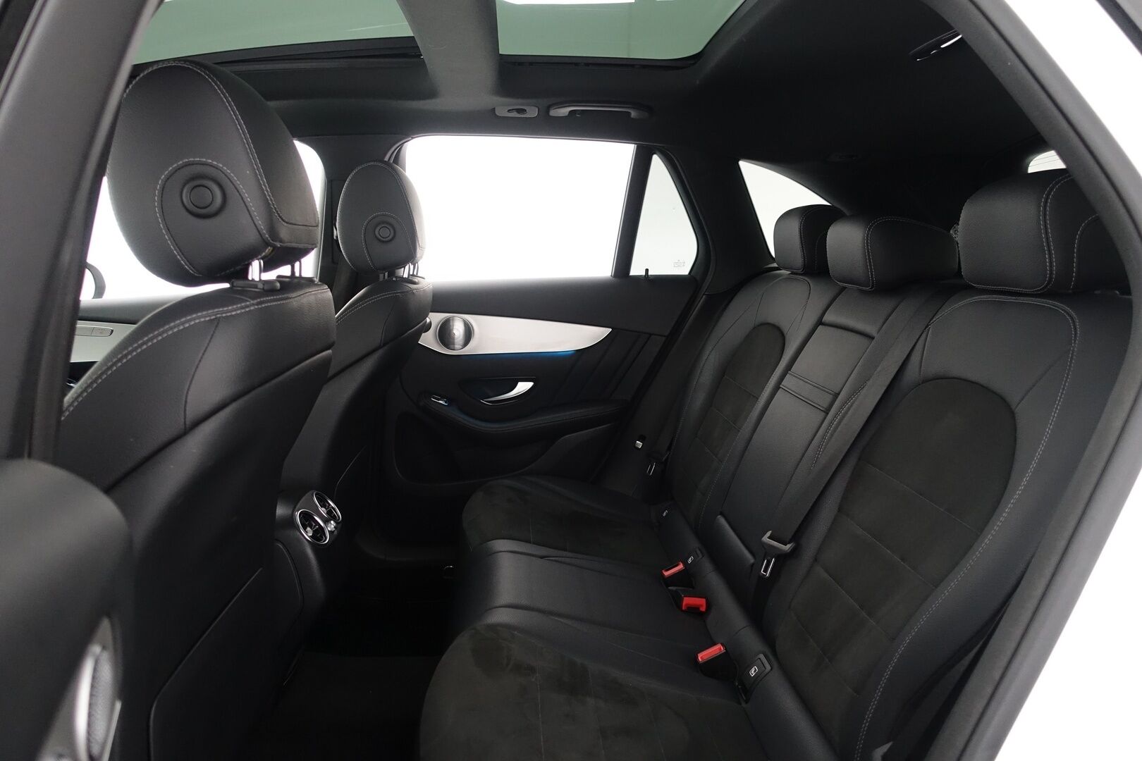 Mercedes-Benz GLC 2018 220 d 4Matic A Premium Business AMG - | Webasto | Burmester | Panorama | ILS-LED | P.kamera & tutkat | Sporttipenkit | Koukku | Navi |