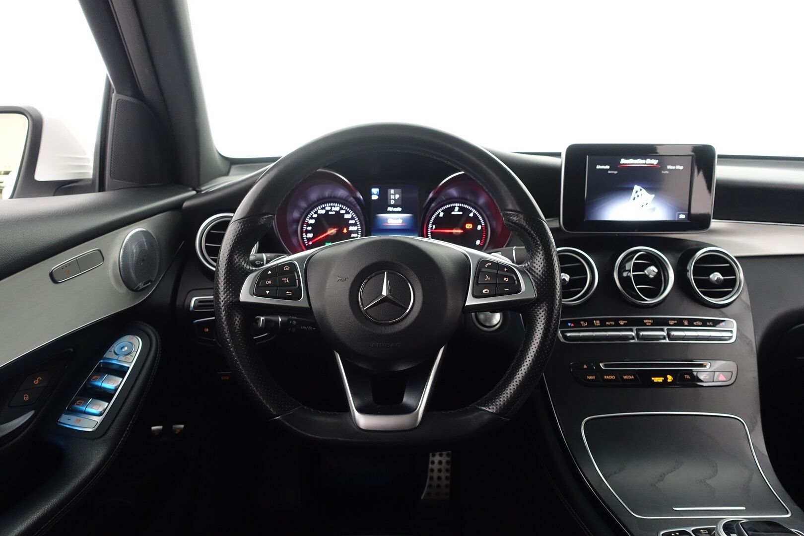 Mercedes-Benz GLC 2018 220 d 4Matic A Premium Business AMG - | Webasto | Burmester | Panorama | ILS-LED | P.kamera & tutkat | Sporttipenkit | Koukku | Navi |