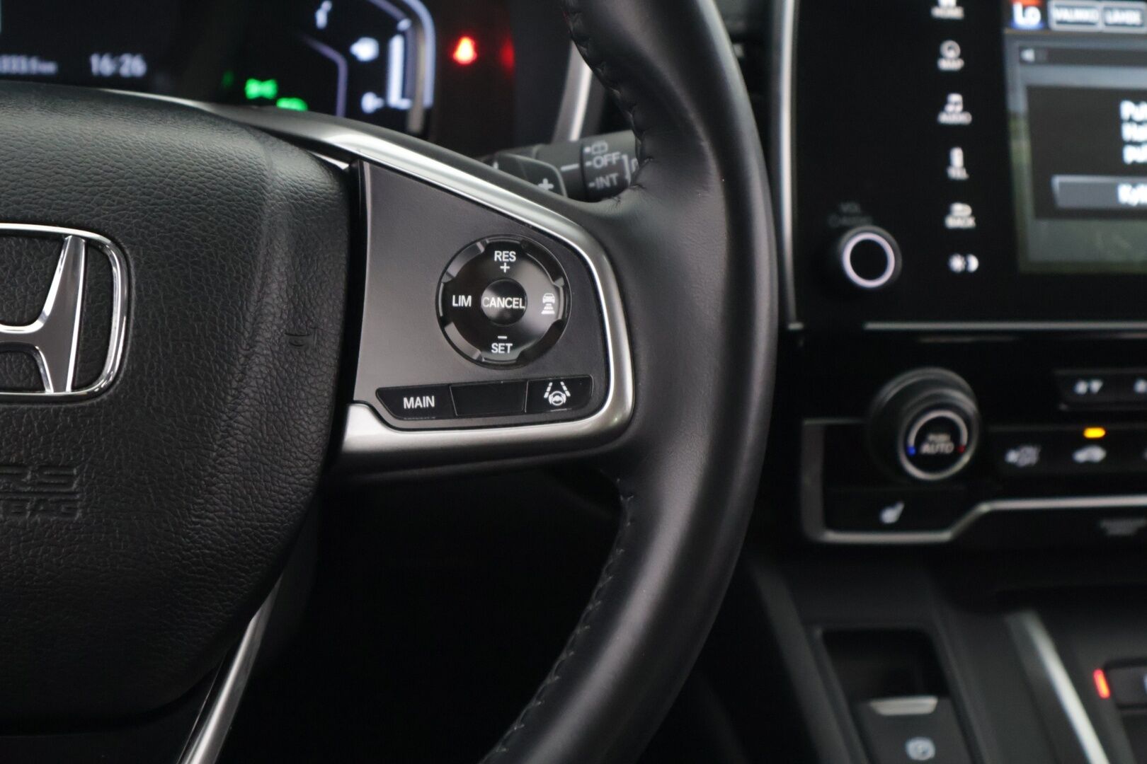 HONDA CR-V 2019 Hybrid Elegance AWD AT ** Neliveto / Kamera / ACC / Keyless - ** Kahdet renkaat aluvanteilla / Asiallinen huoltokirja **