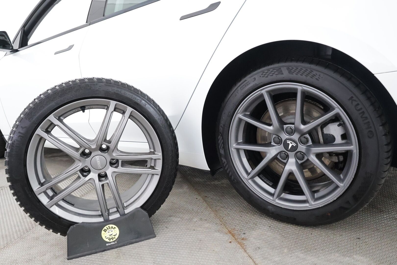Tesla Model 3 2021 Standard Range Plus - | ACC | Refresh | ILP | Matrix | Lasikatto | Sähkönahat | Muistipenkki | P.kamera ja tutkat | Autosteer | Lämm. ratti | 2x renkaat aluineen | 
