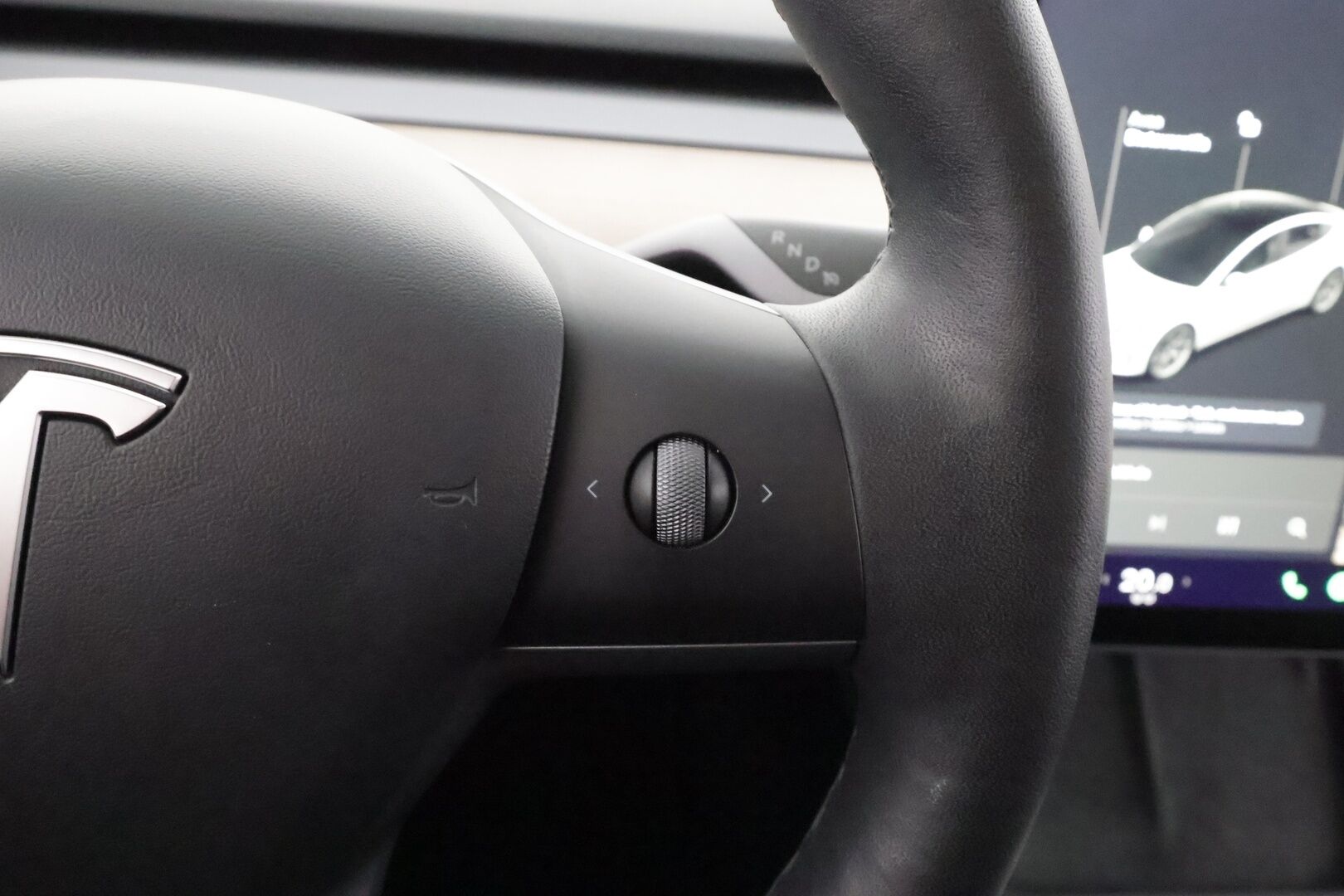 Tesla Model 3 2021 Standard Range Plus - | ACC | Refresh | ILP | Matrix | Lasikatto | Sähkönahat | Muistipenkki | P.kamera ja tutkat | Autosteer | Lämm. ratti | 2x renkaat aluineen | 