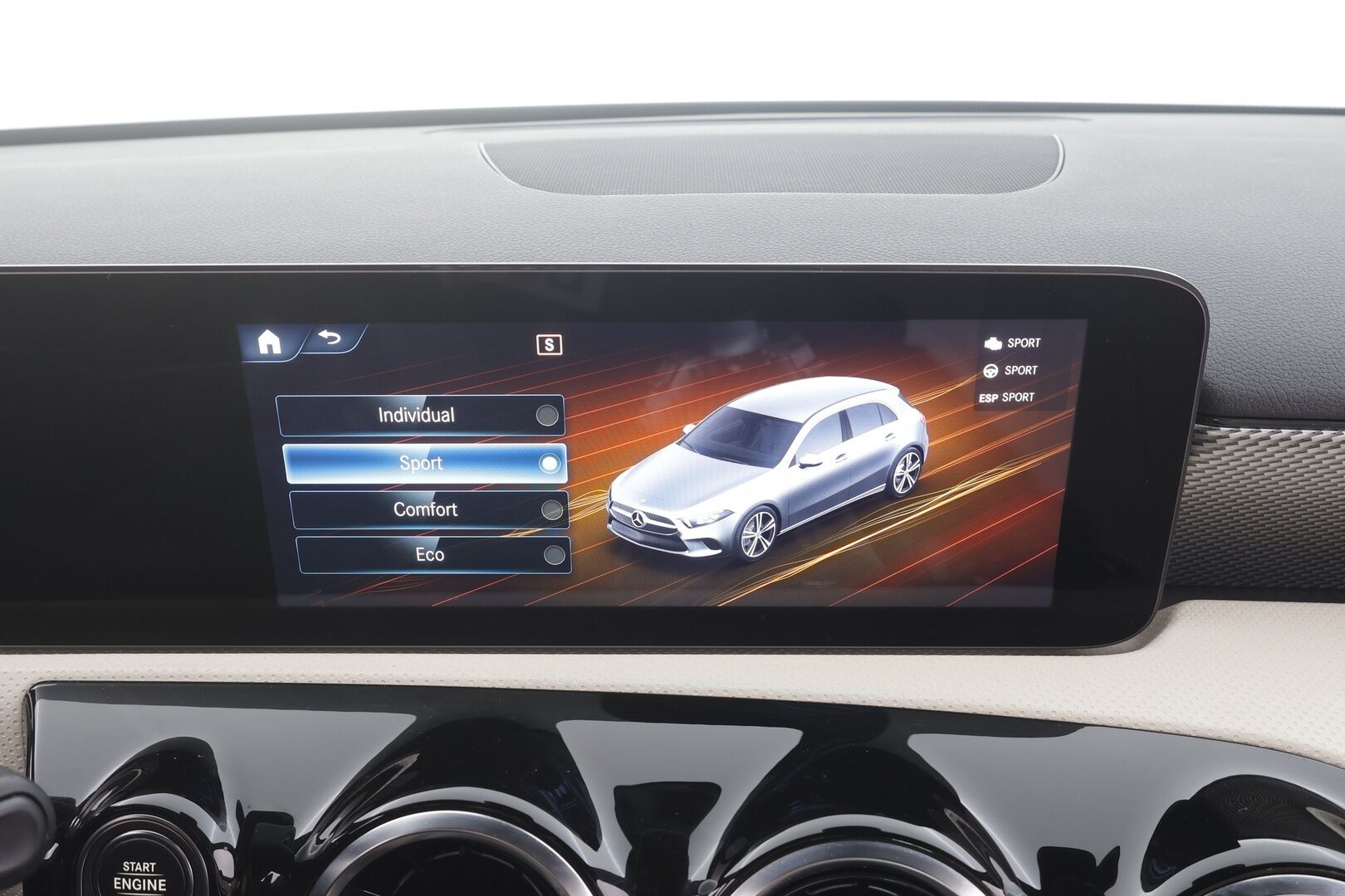 Mercedes-Benz A 2023 180 A Suomi Edition - | Nahat | LED | P.kamera ja tutkat | Active Lane Assist | Digimittaristo | Apple & Android | Vakkari | 1-om suomiauto | Merkkihuollot | 2x renkaat aluin | 