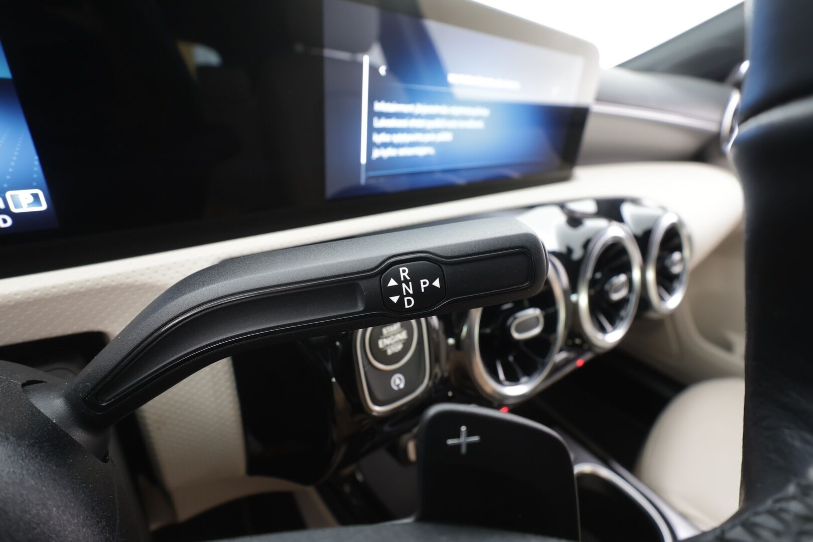 Mercedes-Benz A 2023 180 A Suomi Edition - | Nahat | LED | P.kamera ja tutkat | Active Lane Assist | Digimittaristo | Apple & Android | Vakkari | 1-om suomiauto | Merkkihuollot | 2x renkaat aluin | 