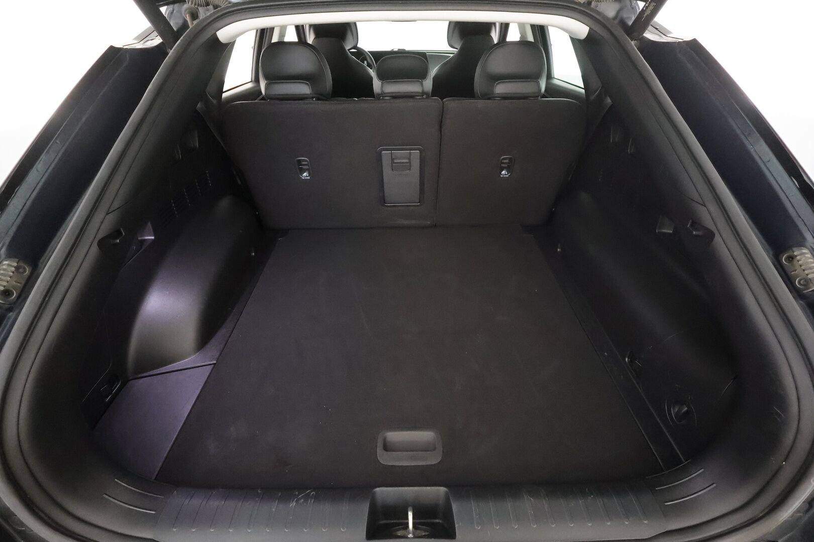 Kia EV6 2023 AWD 77 kWh 325 hv - Widescreen | SCC | ILP | Koukku | Nahat | P.kamera | Muistipenkki | Apple&Android 