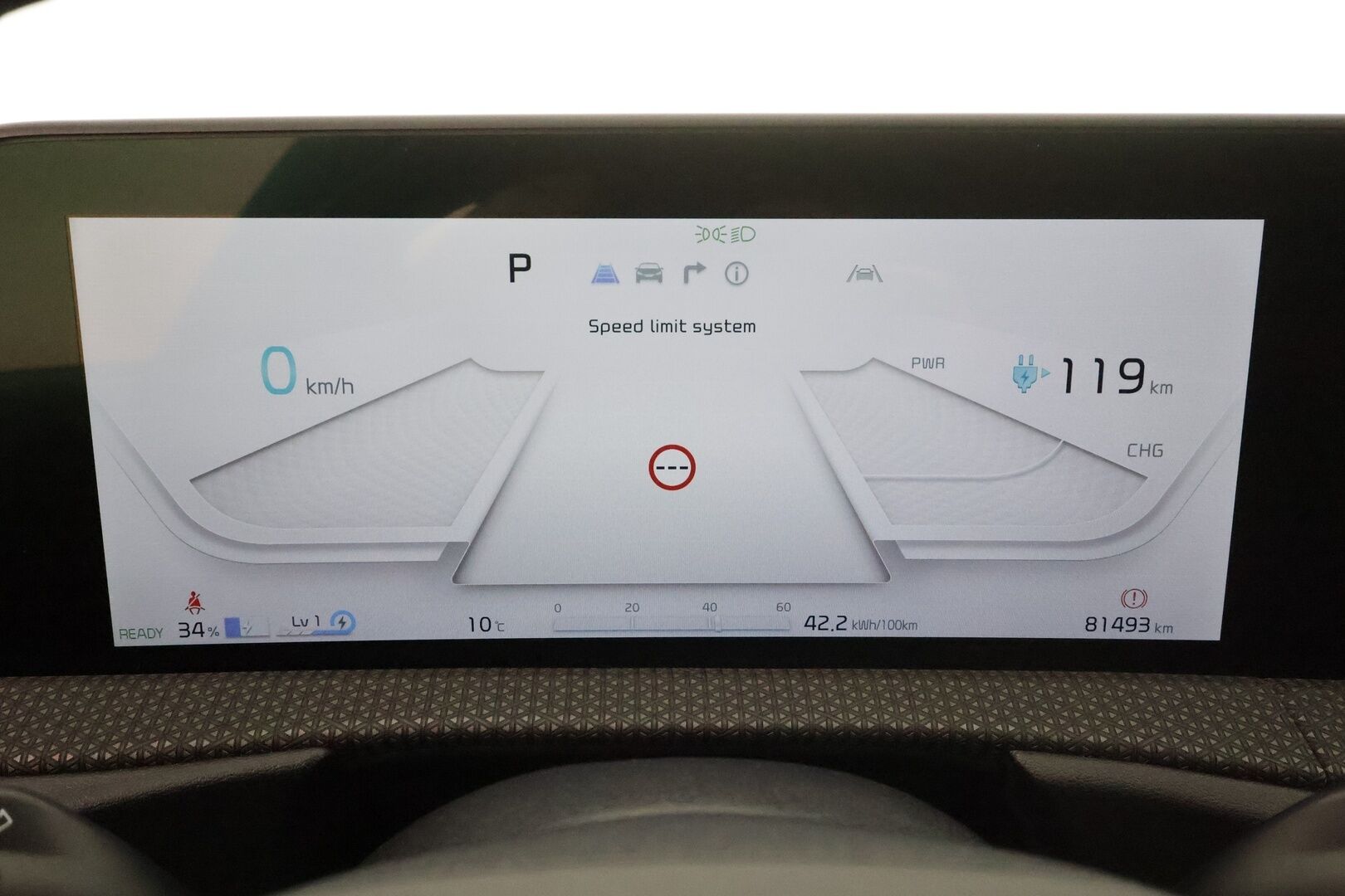 Kia EV6 2023 AWD 77 kWh 325 hv - Widescreen | SCC | ILP | Koukku | Nahat | P.kamera | Muistipenkki | Apple&Android 