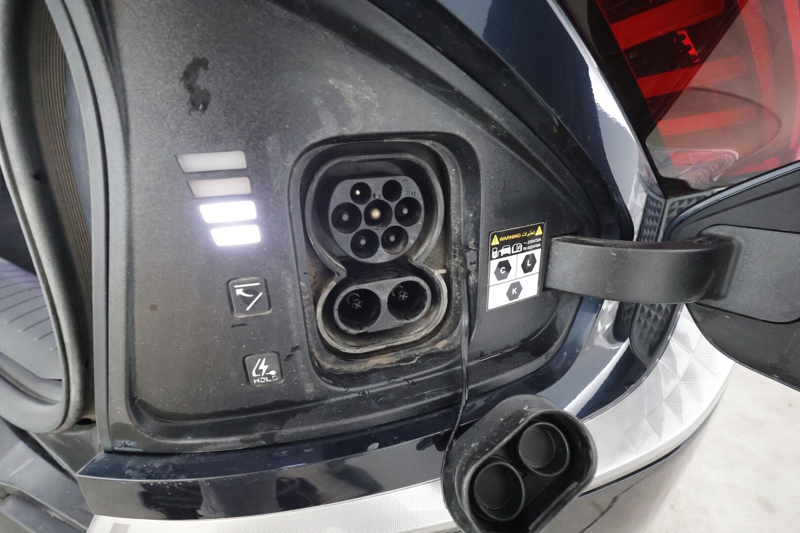 Kia EV6 2023 AWD 77 kWh 325 hv - Widescreen | SCC | ILP | Koukku | Nahat | P.kamera | Muistipenkki | Apple&Android 