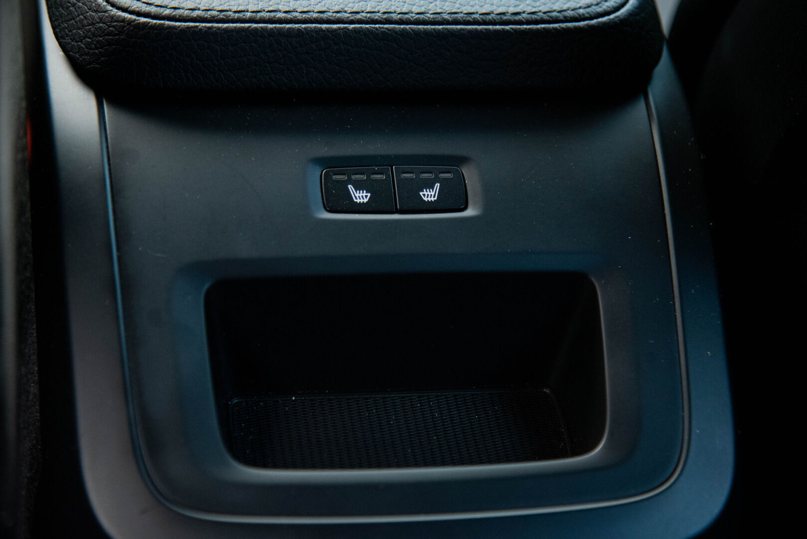 Volvo V90 2019 D4 Momentum Advanced ** Adapt.Vakkari / Digimittaristo / Esilämmitin / Keyless! ** - HULLUT AVAJAISHULINAT KORKOTARJOUS 3,29 %